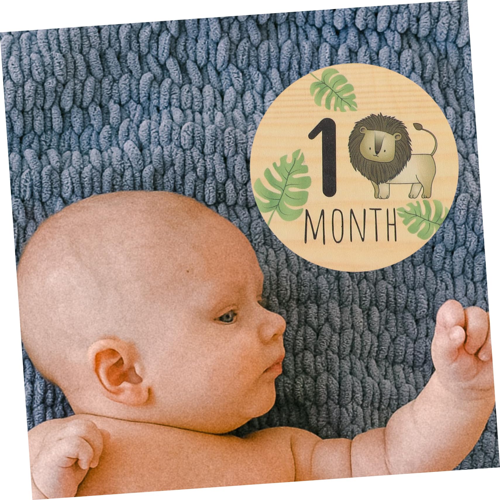 FAVOMOTO Wooden Baby Milestone Cards - Monthly Photo Props for Newborns, First Birthday, Nursery Decor - Perfect for Baby Shower Gifts & Memory Keepsakes