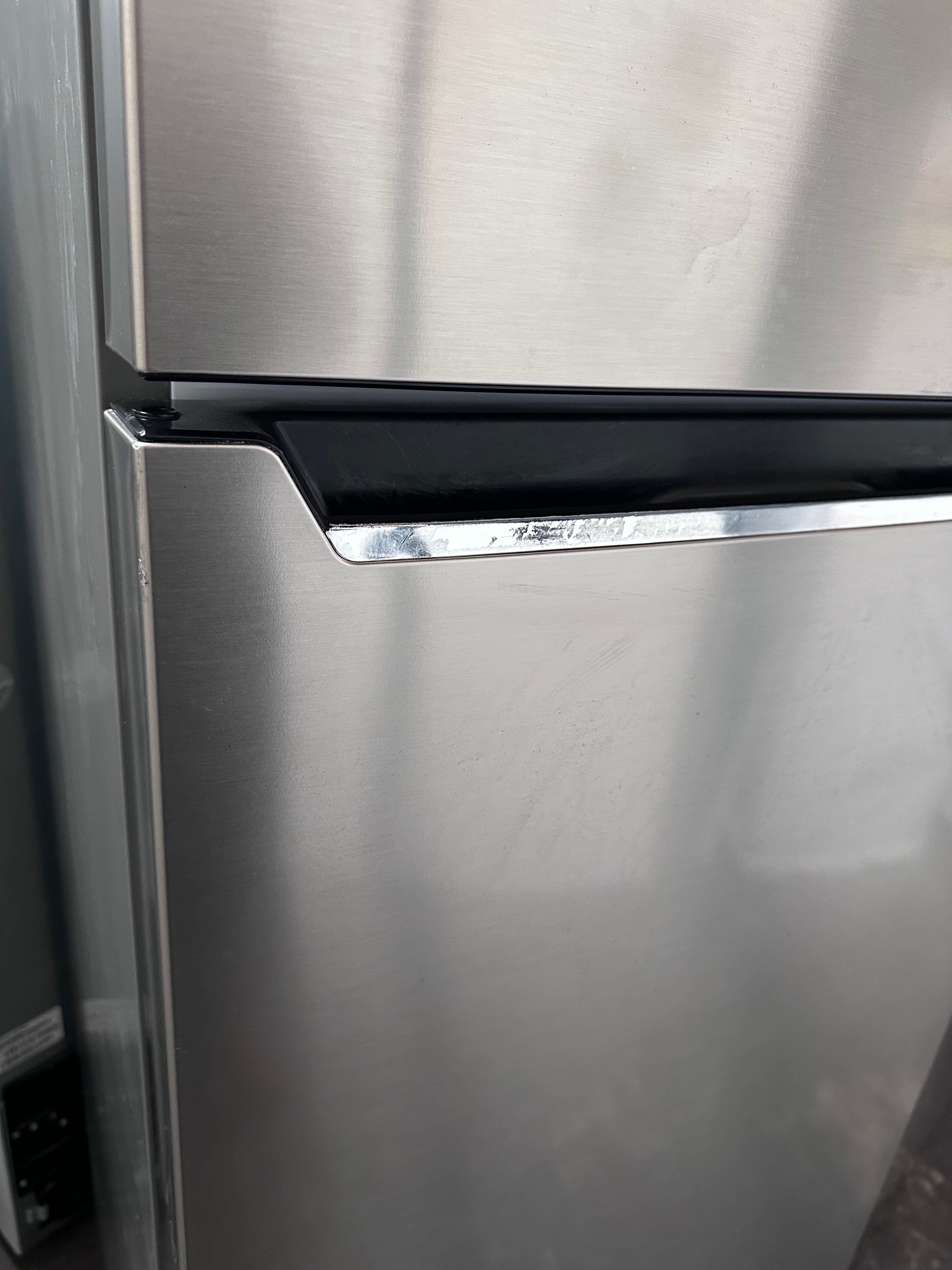 Hisense 272L Top Mount Refrigerator - Stainless Steel Energy Efficient Fridge [Certified Refurbished] for Kitchen, Apartment & Small Spaces