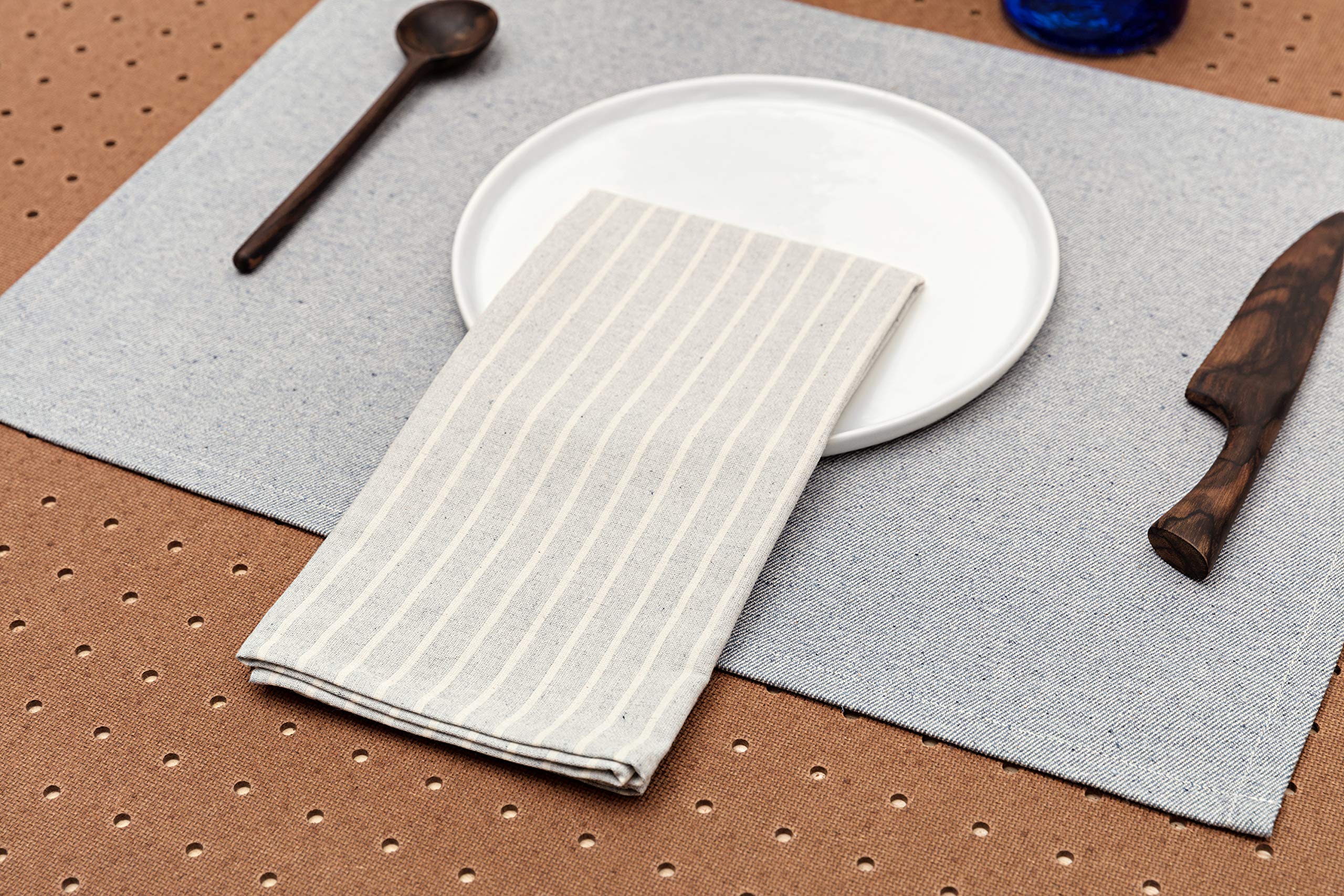 MEEMA 4-Pack Recycled Denim & Cotton Placemats with Pockets - 14x20 Inch Farmhouse Style Washable Table Mats for Dining Room, Kitchen, Parties & Special Occasions (Blue) | Eco-Friendly Home Decor
