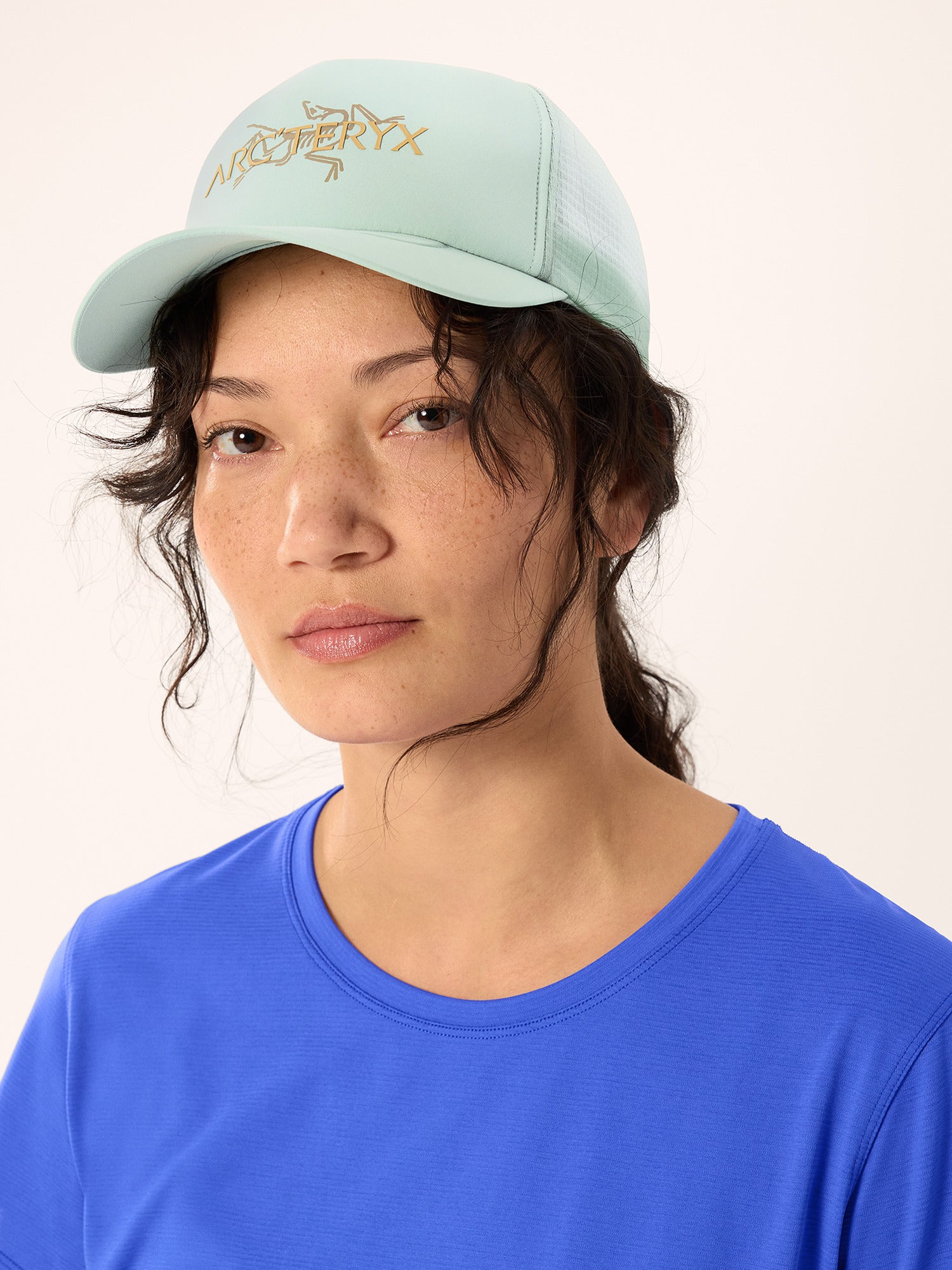 Bird Word Trucker Hat - Stylish Adjustable Baseball Cap for Men & Women - Perfect for Outdoor Activities, Sports, and Casual Wear