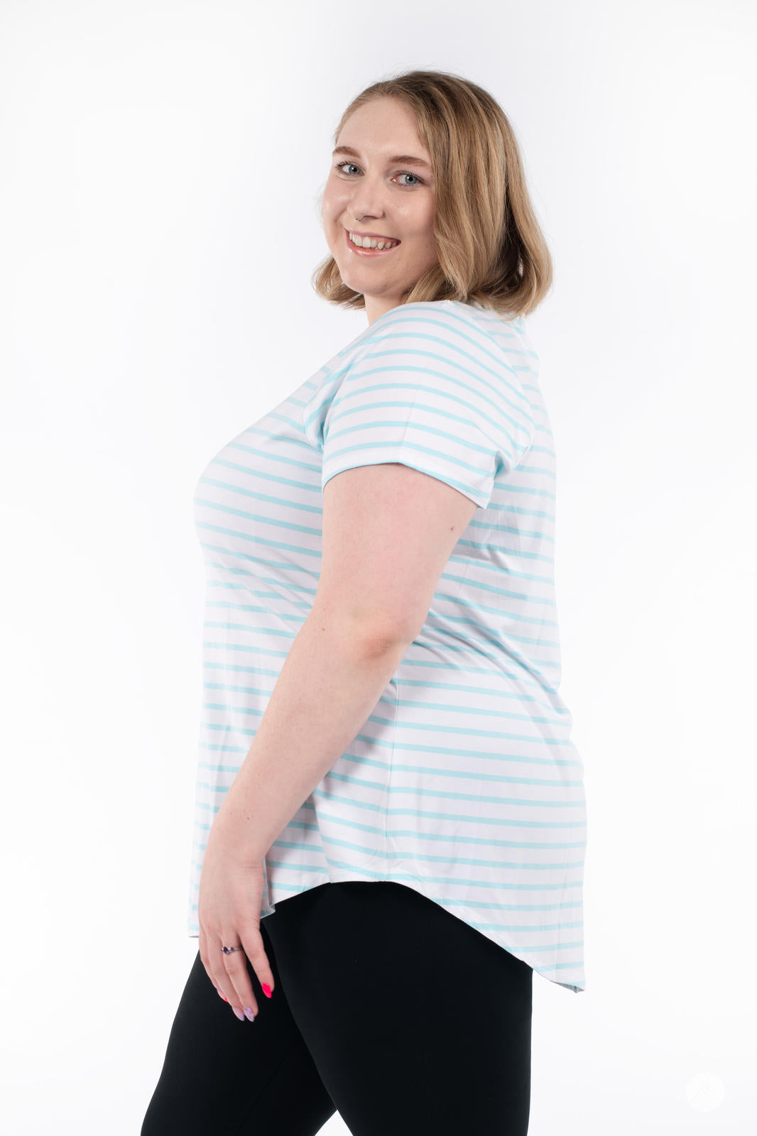 Classic Striped T-Shirt for Men & Women - Soft Cotton Crewneck Tee - Casual Everyday Wear for Outfits, Layering & Street Style