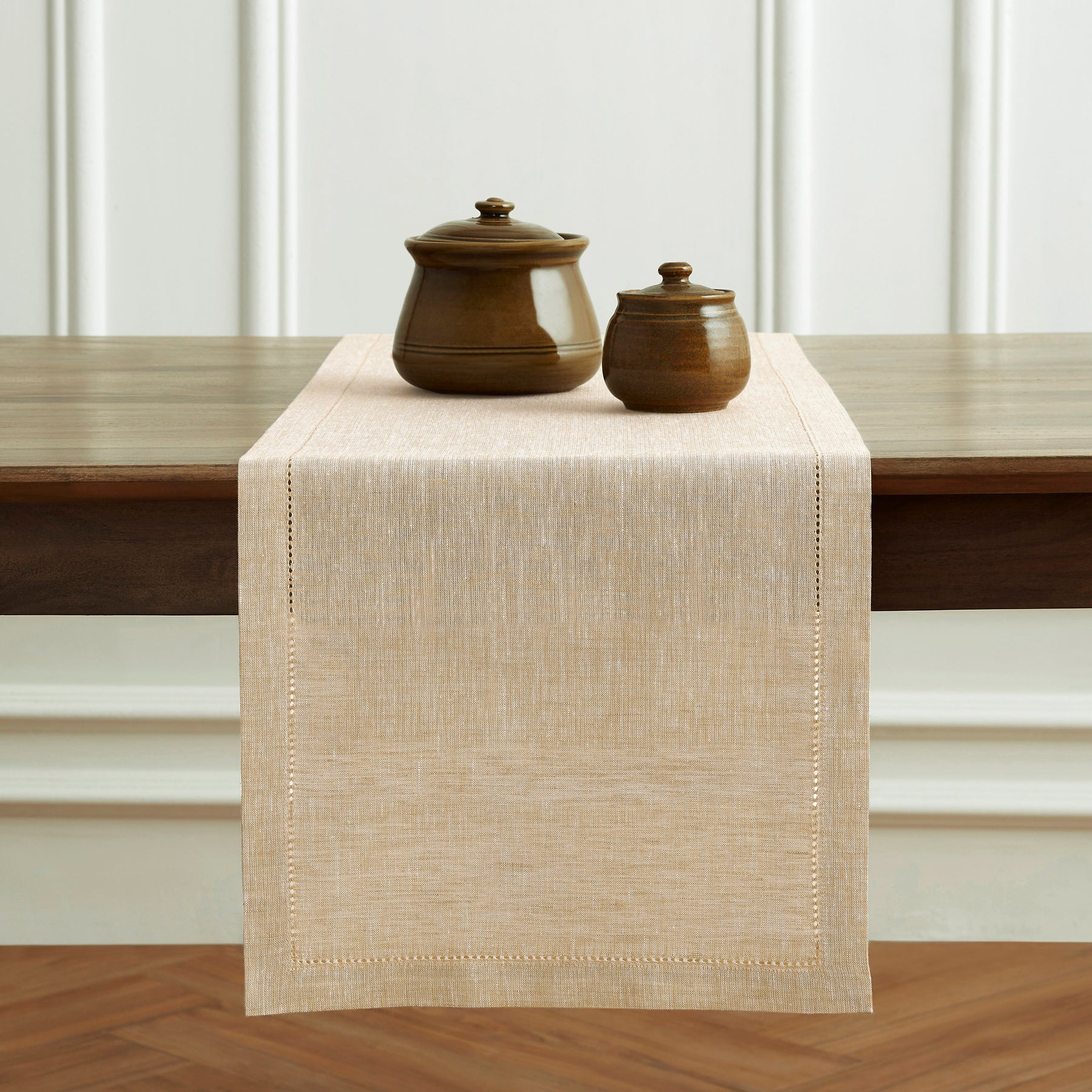 Elegant Milan Table Runner for Dining Room Decor - Perfect for Weddings, Parties & Holiday Table Settings