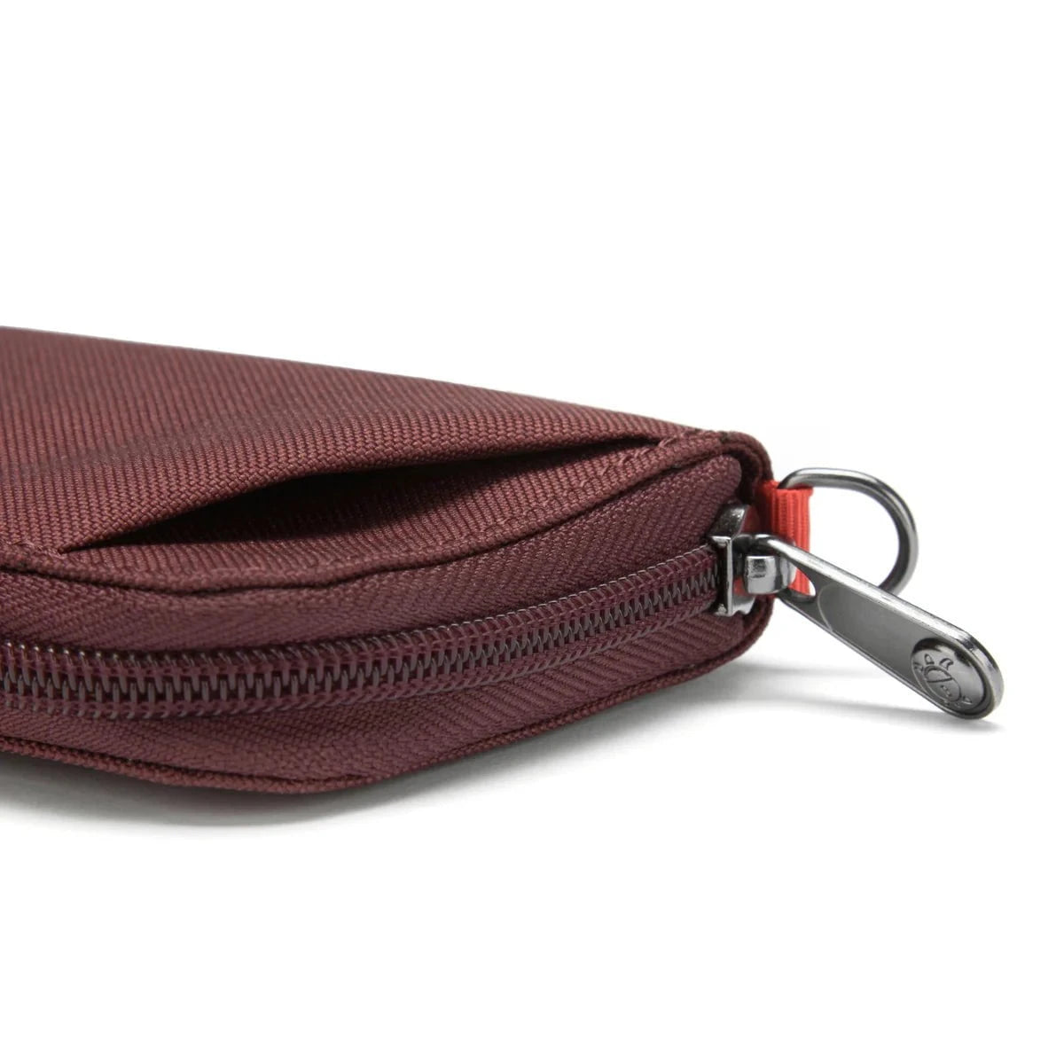 Pacsafe RFIDsafe™ RFID Blocking Card Wallet - Secure Credit Card Holder for Travel & Daily Use - Protect Against Digital Theft & Identity Fraud