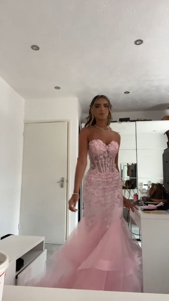 Elegant Mermaid Pink Tulle Long Prom Dress for Women - Formal Evening Gown J5800 | Perfect for Homecoming, Prom Night, Wedding Guest & Special Occasions