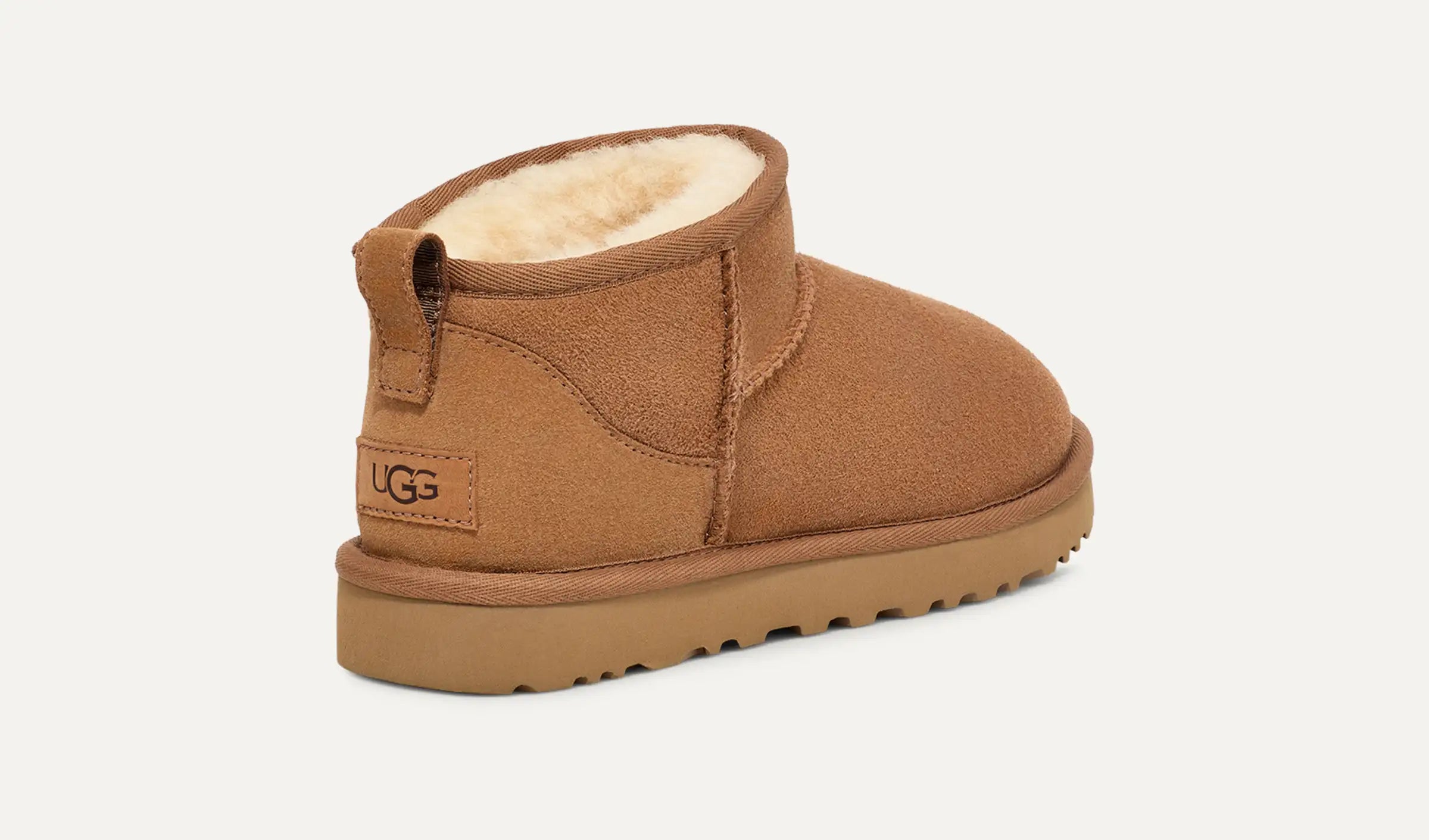 UGG Women's Classic Ultra Mini Boots - Cozy Winter Shearling Boots for Women | Perfect for Casual Outfits, Cold Weather & Snow Days