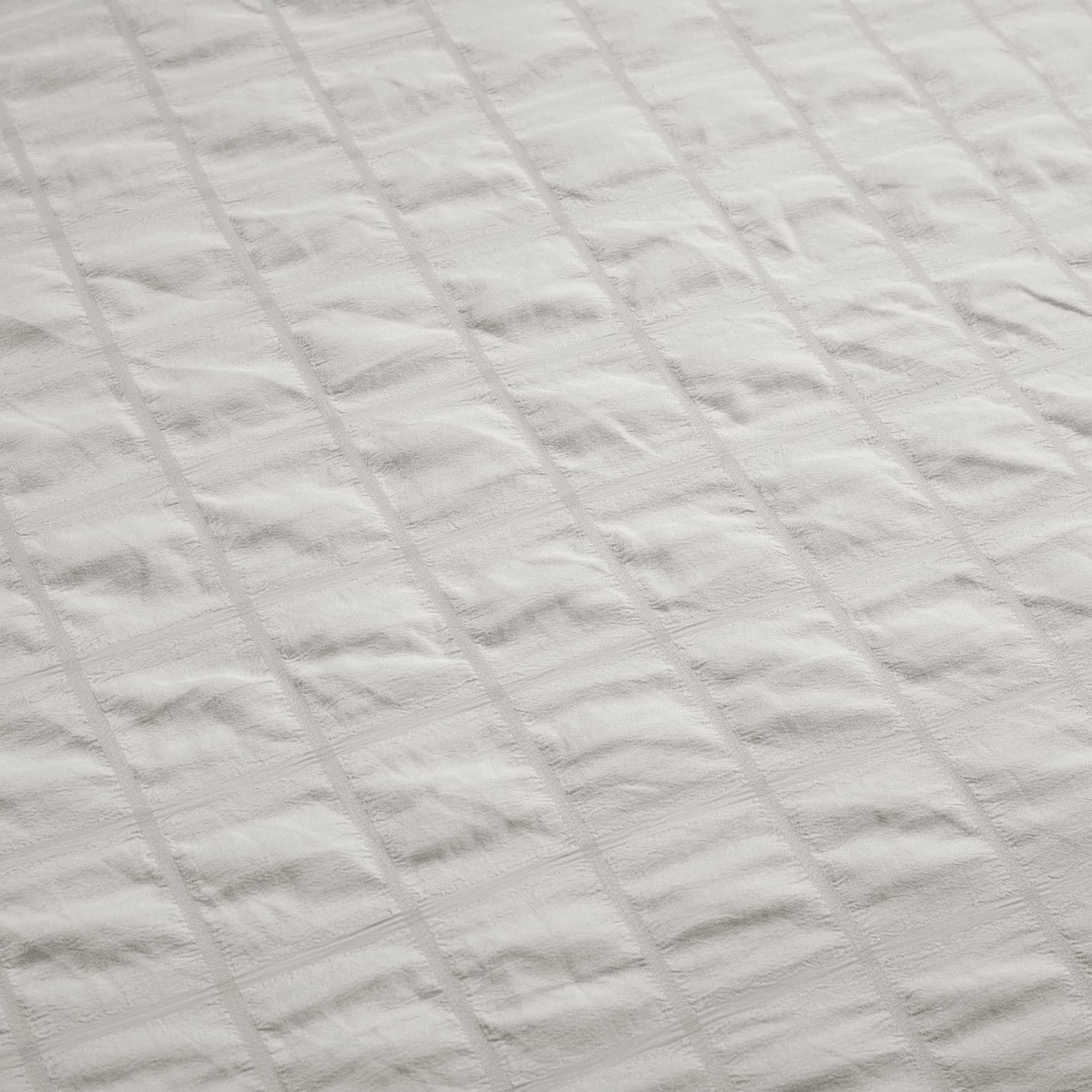 Lush Decor Crinkle Dobby Comforter Set - Full/Queen, Light Gray for Cozy Bedroom