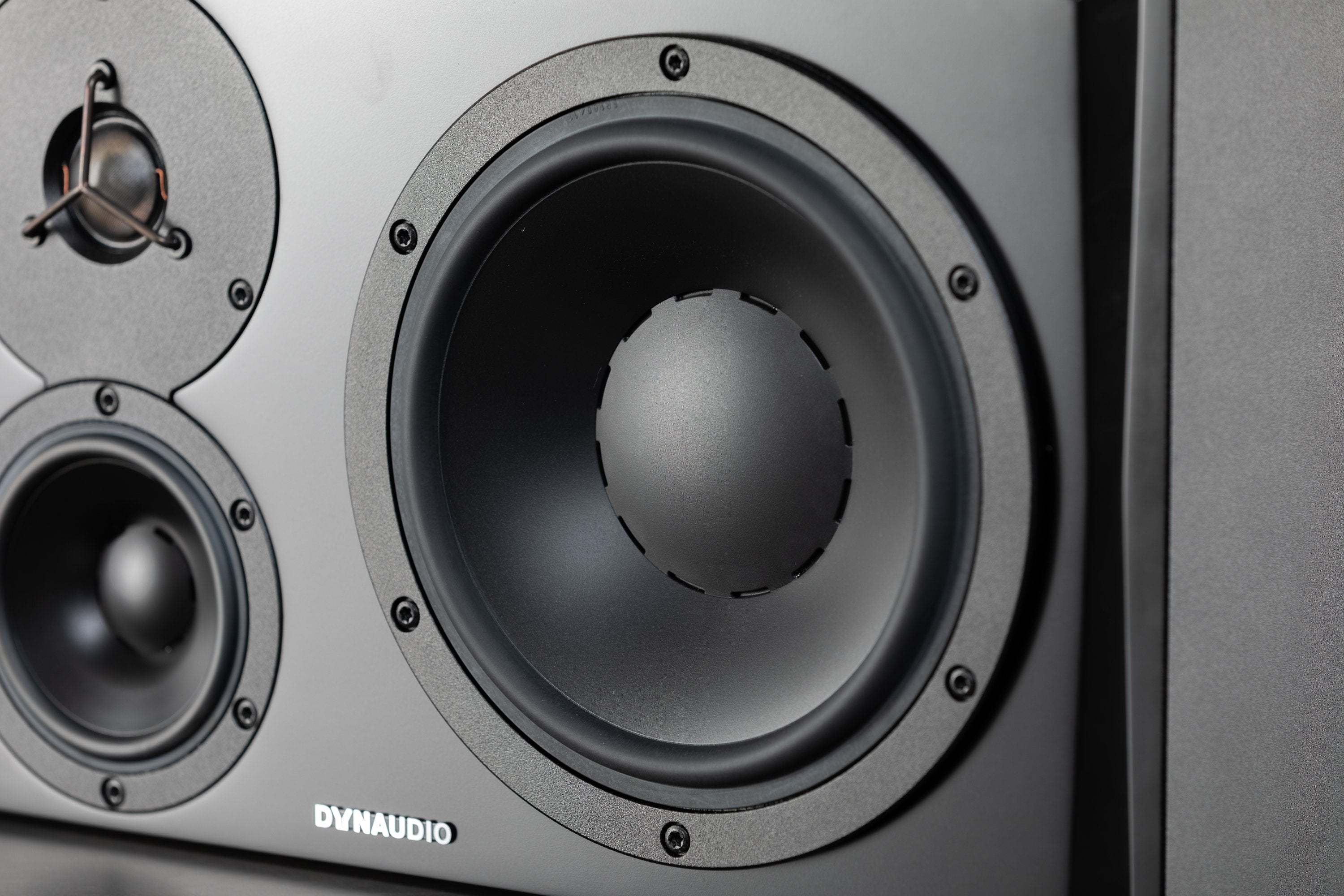 Dynaudio LYD 5/7/8 Professional Studio Monitor Speakers - High-Quality Audio for Music Production, Recording & Home Studios | Perfect for Producers, Engineers & Audiophiles