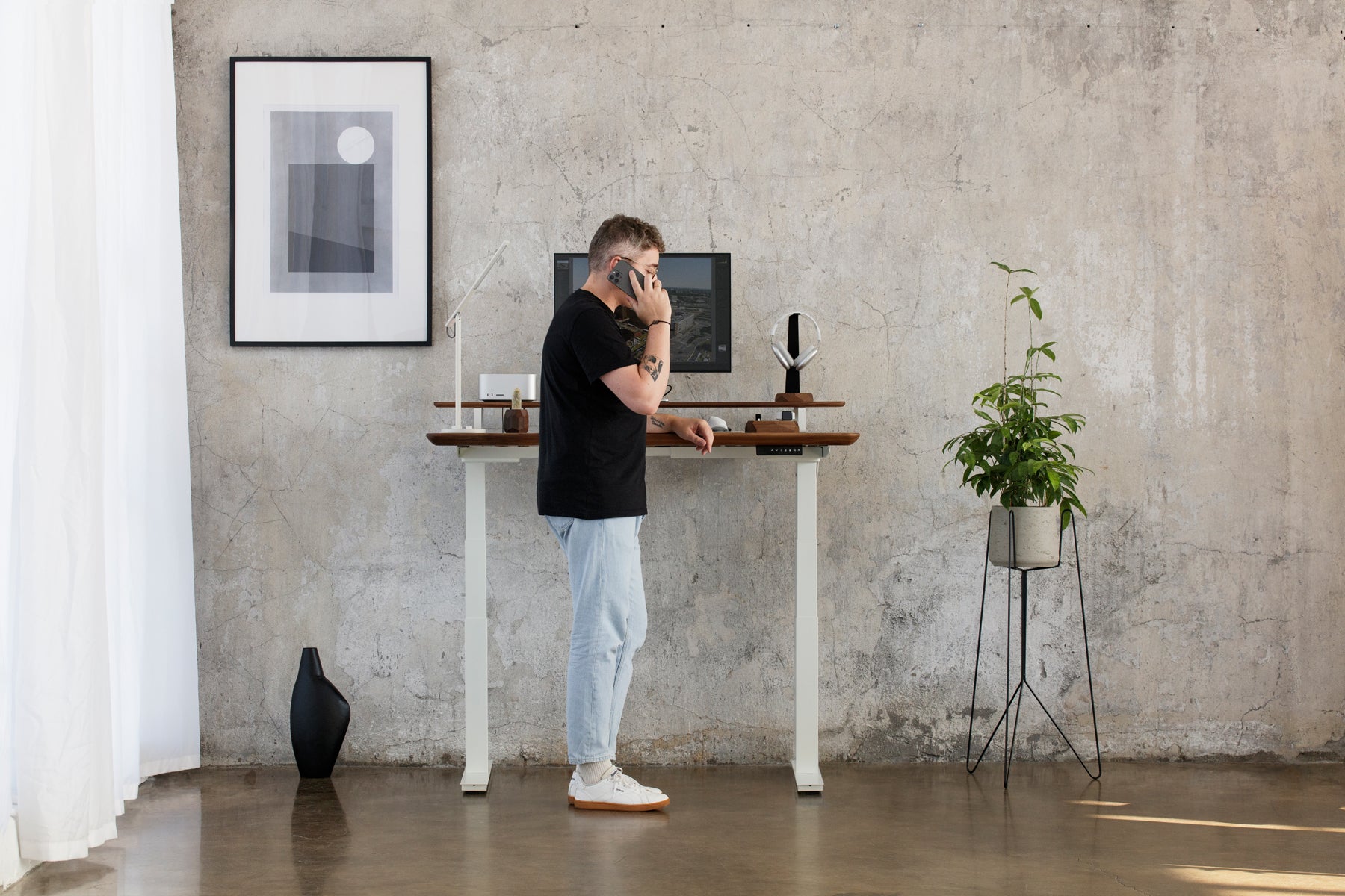 Adjustable Height Standing Desk with Touch Control - Ergonomic Home & Office Workstation for Comfortable Working & Studying