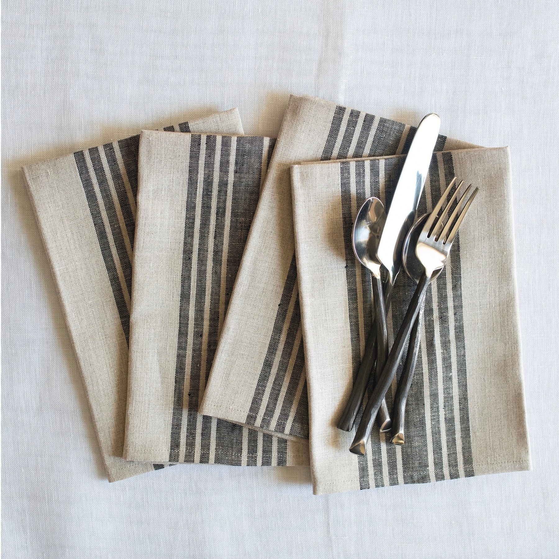 Farmhouse Style Cotton Napkins - Set of 4 for Dining, Kitchen & Party Decor - Rustic Table Linens for Everyday Use & Special Occasions