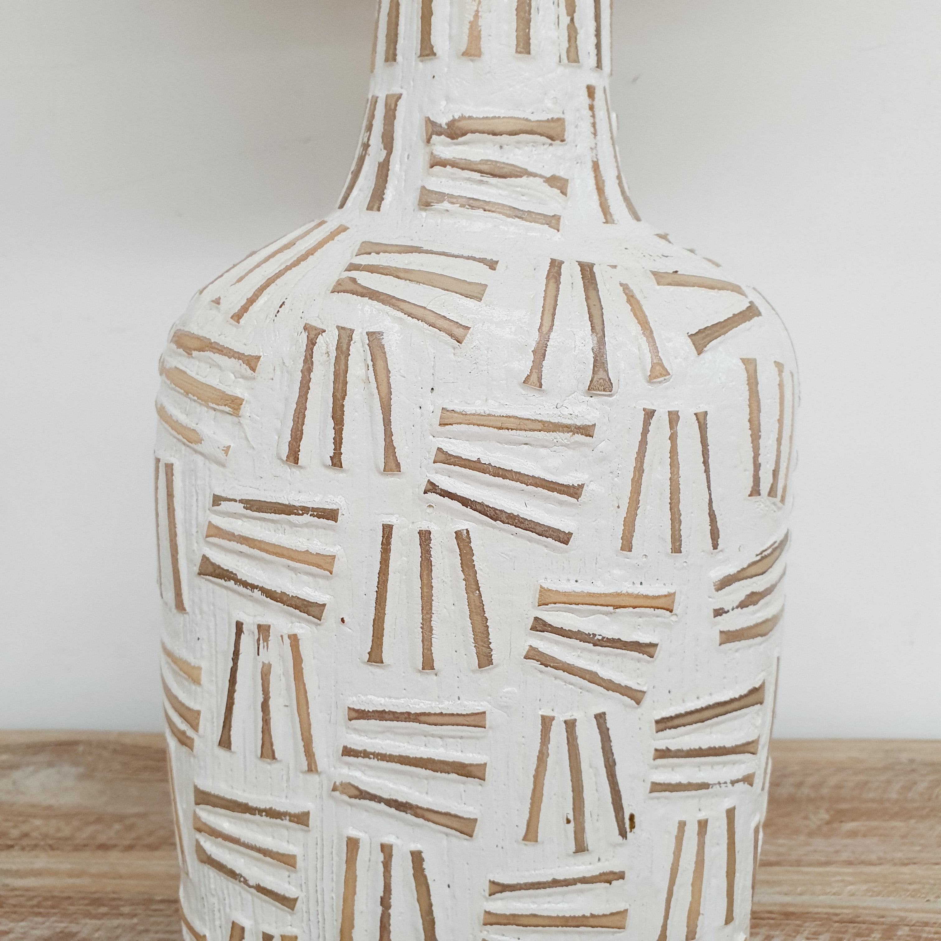Elegant White Tall Decorative Vase for Home Decor - Perfect for Living Room, Wedding Centerpieces & Flower Arrangements