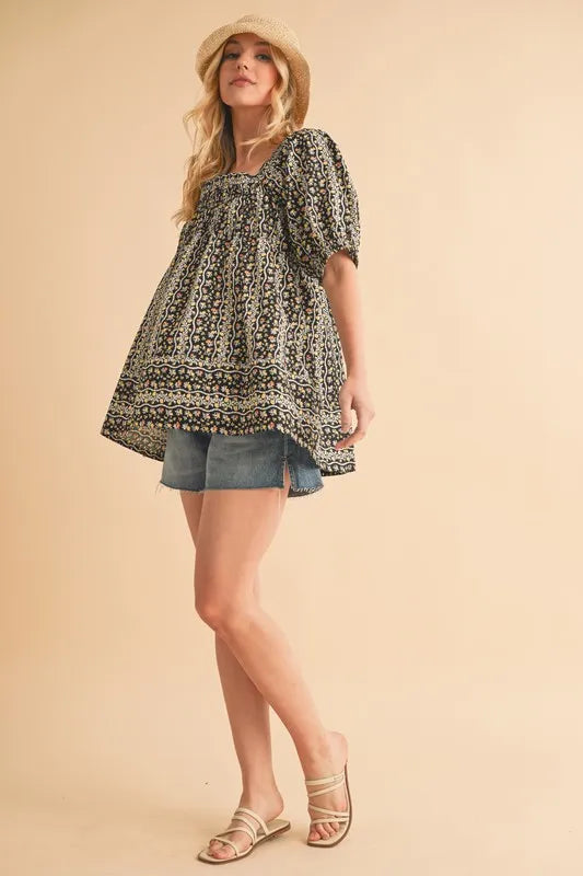Floral Short Sleeve Babydoll Top - Women's Summer Lace Crop Top for Casual Outings & Date Nights