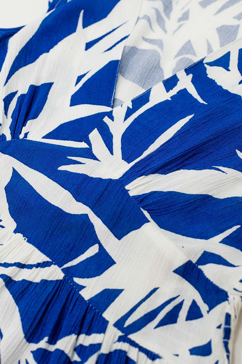 Blue Short Robe with Tropical Palm Print - Lightweight Summer Kimono for Beach, Pool & Lounge Wear