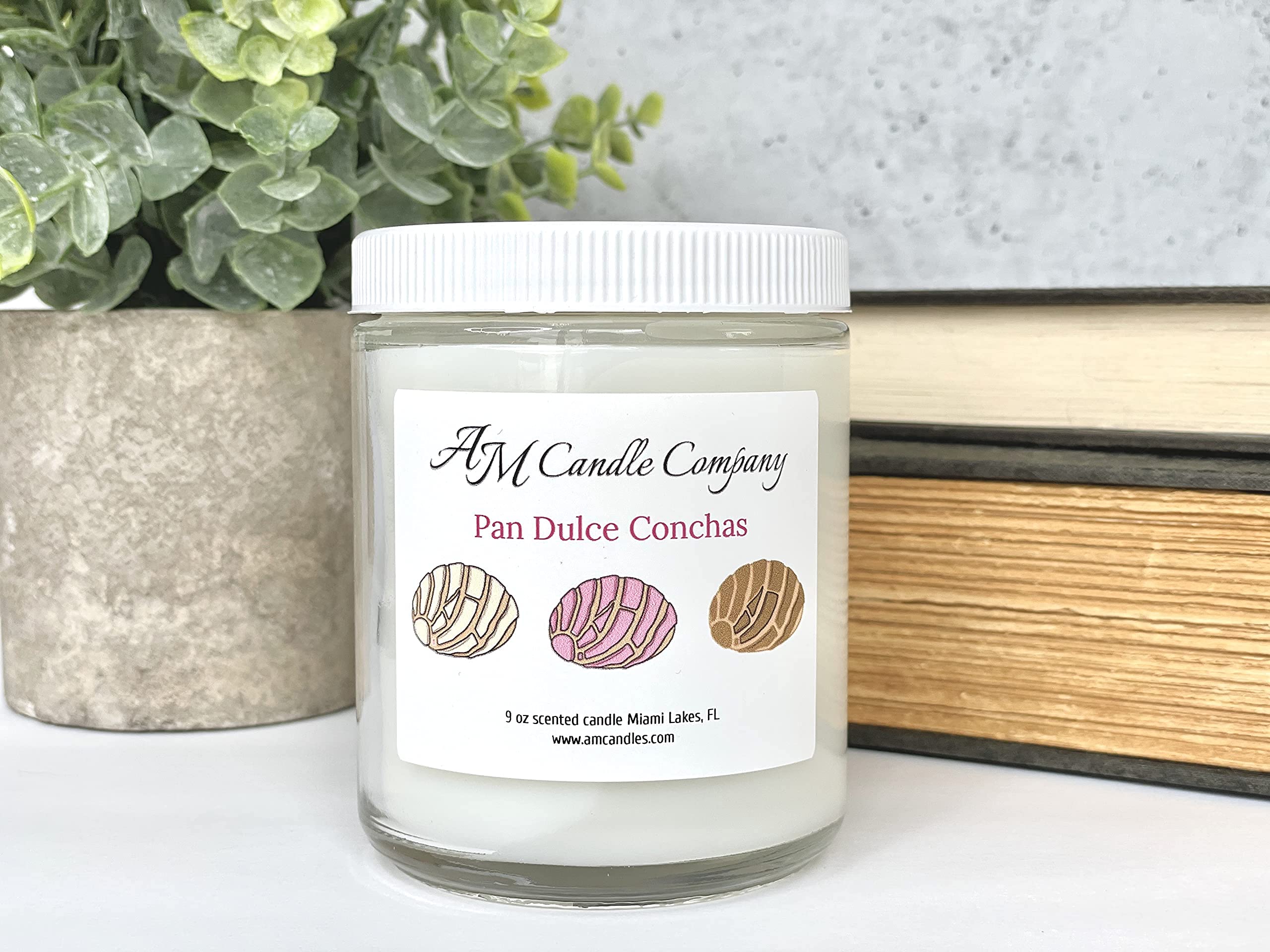 Pan Dulce Concha Bread Scented Candle - Premium Coconut Wax Blend for Home, Mexican Bakery Aroma - Perfect for Kitchen, Dining Room & Gift Giving