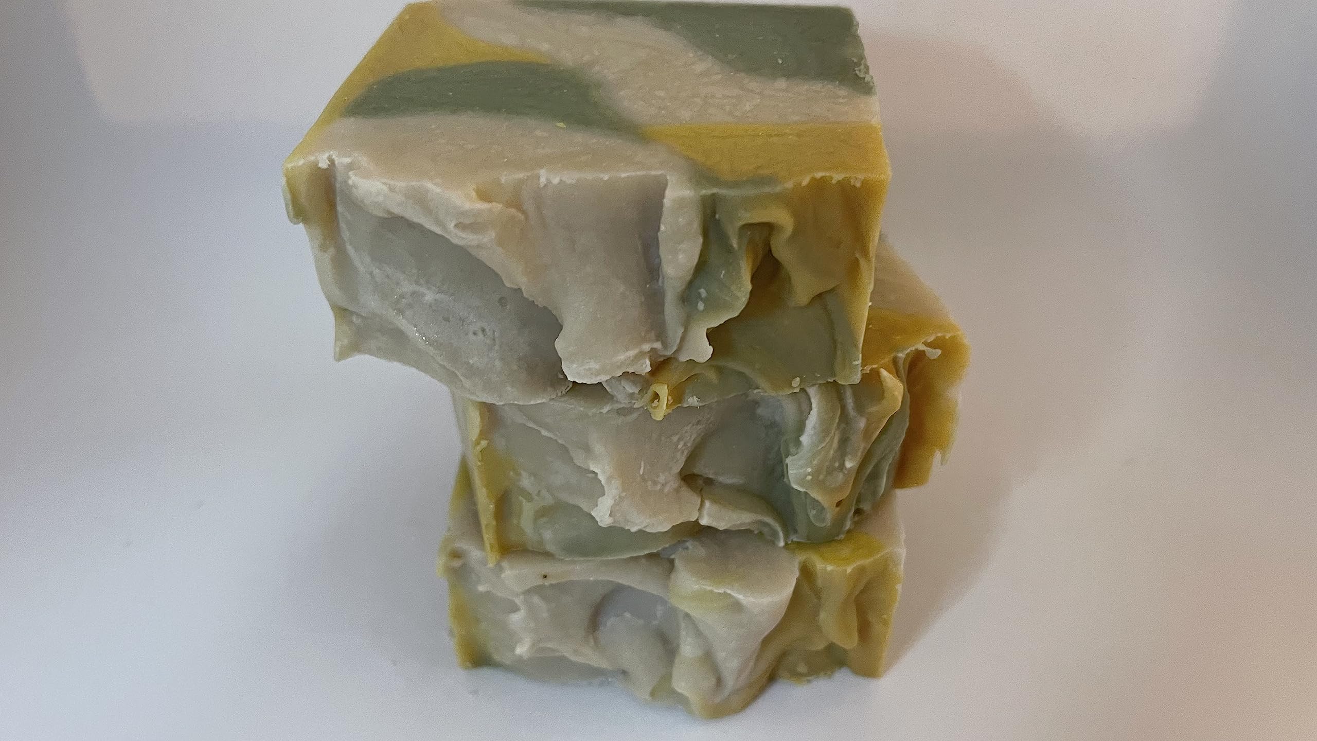 Handmade Banana Kiwi Soap Bar - 5 to 6 oz Natural Skincare for Face & Body - Perfect for Daily Use, Gifts & Eco-Friendly Bath Routine