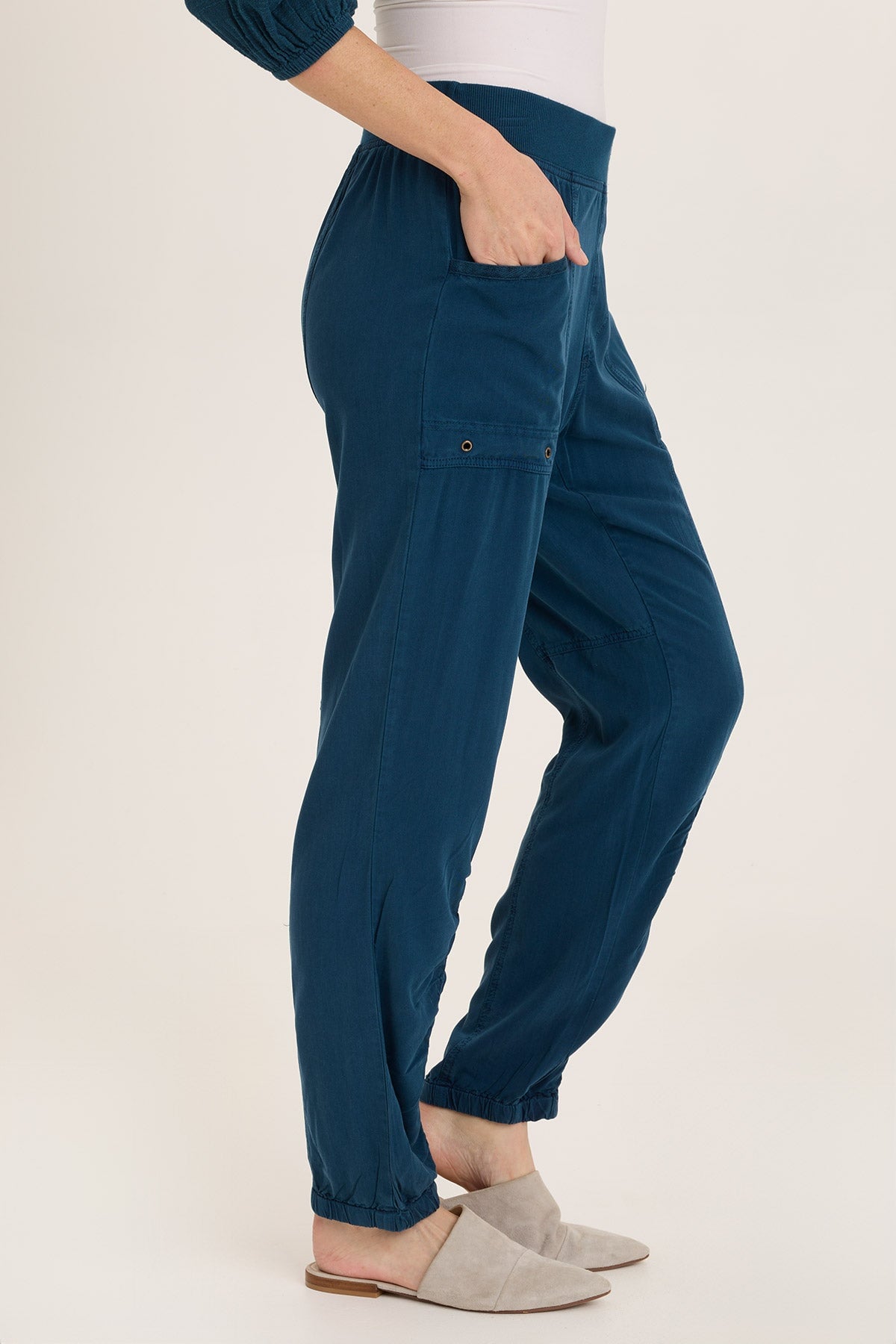 Squire Twill Banded Hem Casual Pants for Men - Comfortable Relaxed Fit Trousers for Everyday Wear, Office & Travel