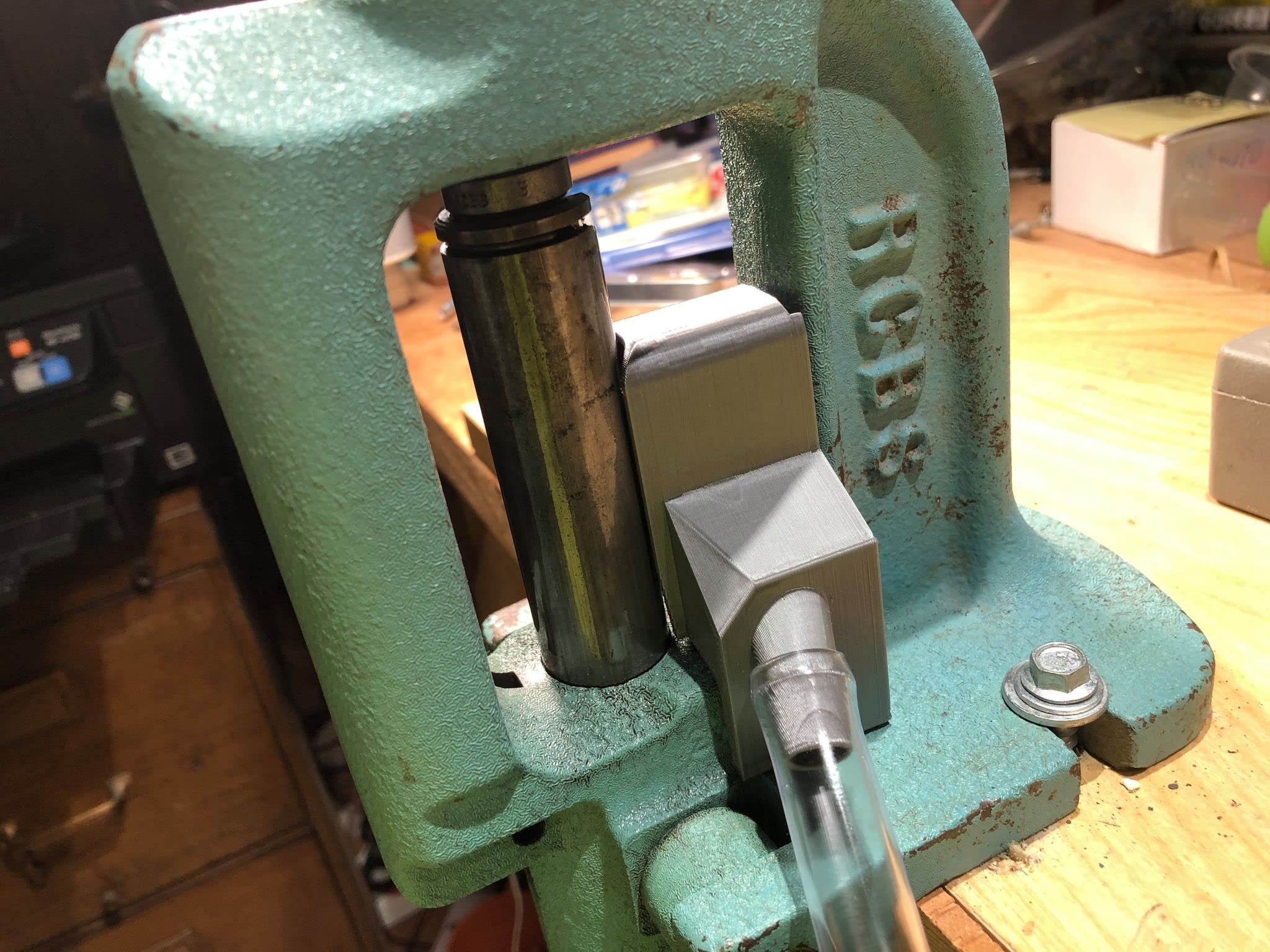 RCBS Rock Chucker Supreme Reloading Press Primer Catcher Upgrade Kit - Precision Reloading Accessory for Ammunition Handloading (Ideal for Rifle & Pistol Cartridge Reloading)