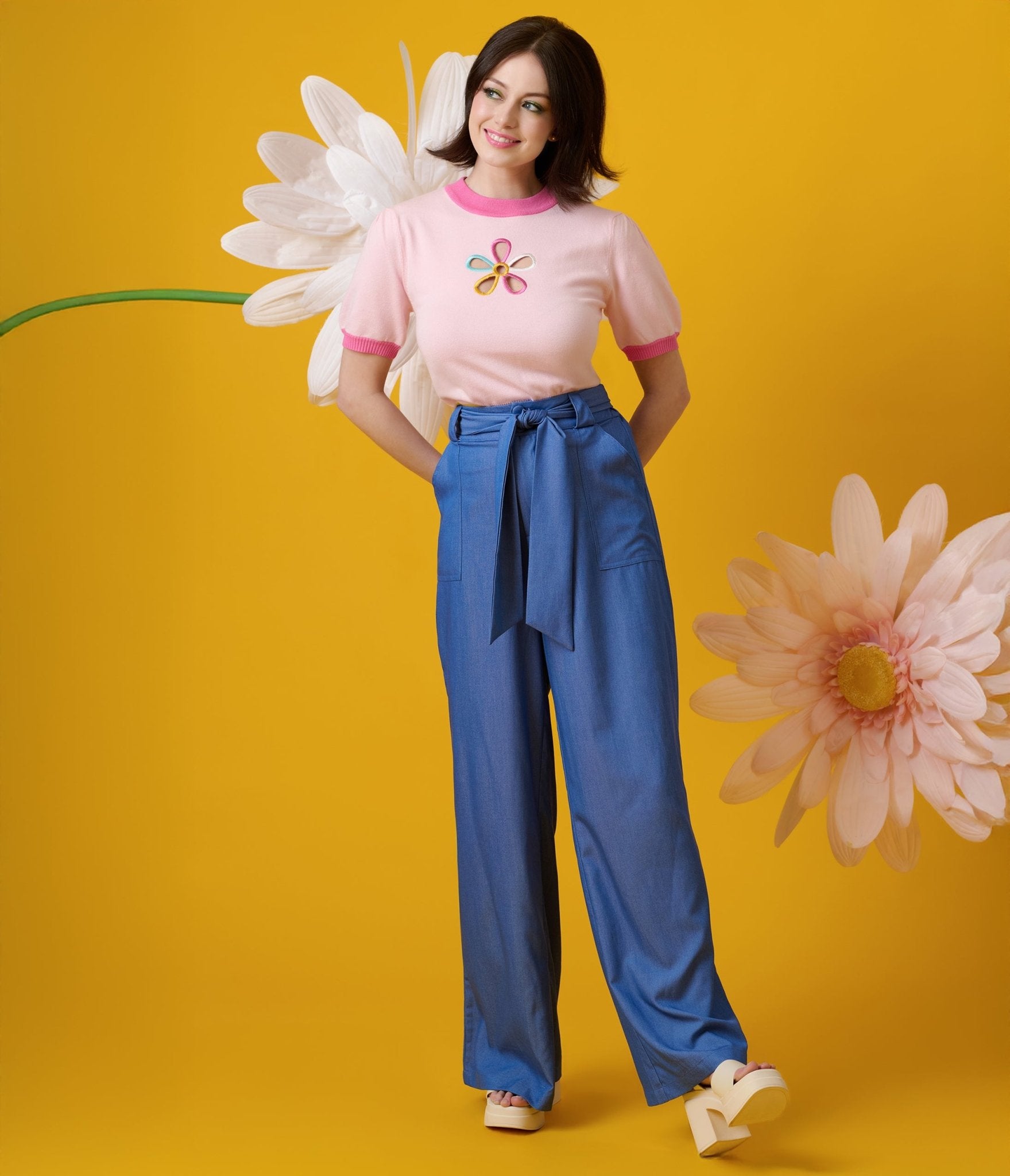 Vintage 1950s Blue Chambray Wide Leg Pants - Retro High Waist Trousers for Women - Perfect for Casual Outfits, Themed Parties & Vintage Fashion Lovers