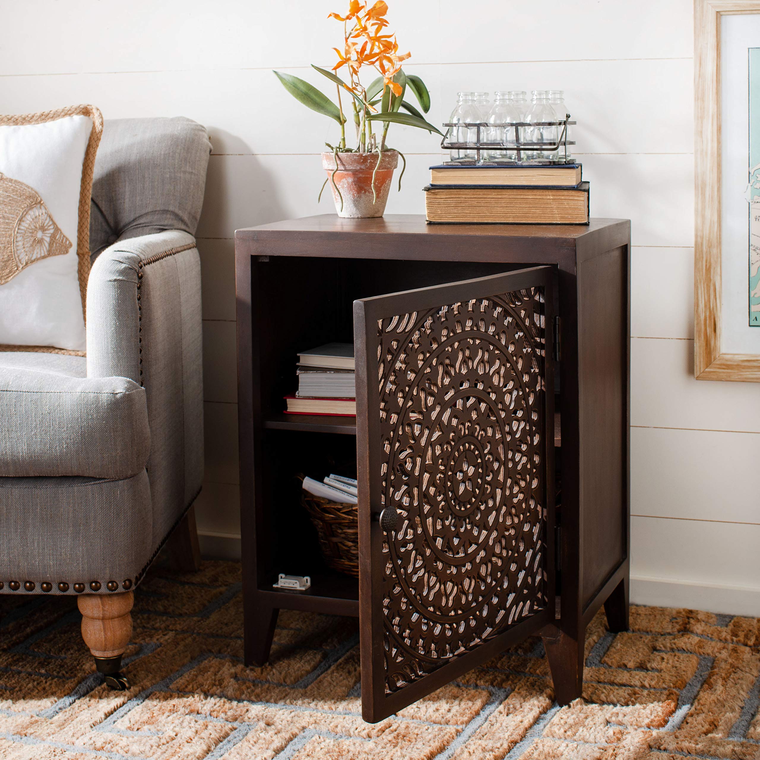 Safavieh Home Thea Brown 1-Door Carved Mandala Nightstand - Stylish Bedside Table for Bedroom Decor with Storage Shelf - Perfect for Small Spaces, Guest Rooms & Apartment Living