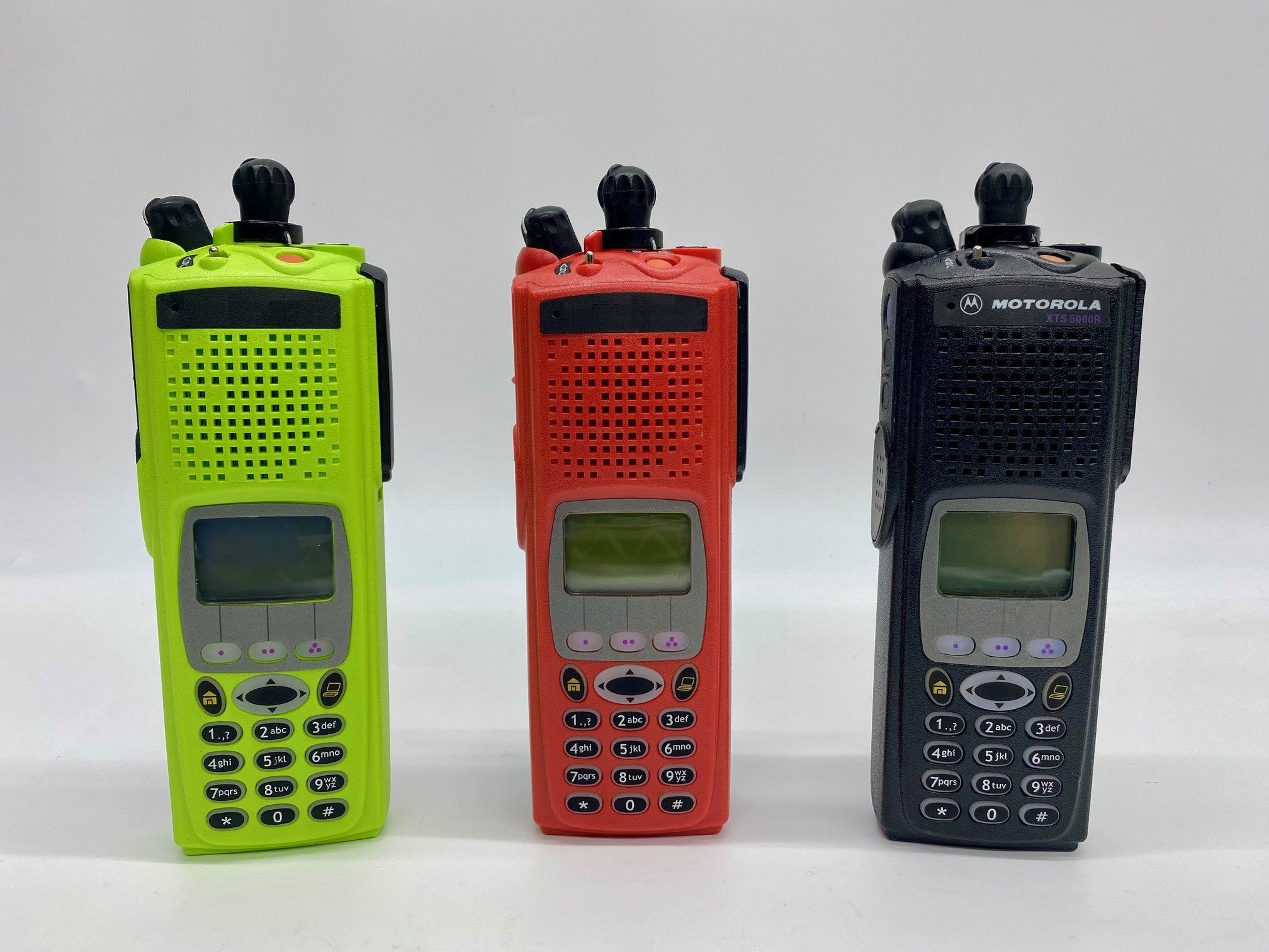 Motorola XTS5000 UHF Portable Radio - P25 Model 3 (380-470MHz) with AES Encryption for Public Safety & Emergency Communications | Police, Firefighter & Security Use