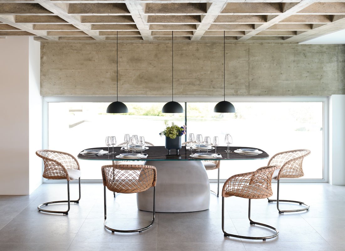 Midj Gran Sasso Modern Dining Table - Solid Wood Kitchen Table for 6-8 People - Perfect for Family Dinners & Entertaining Guests