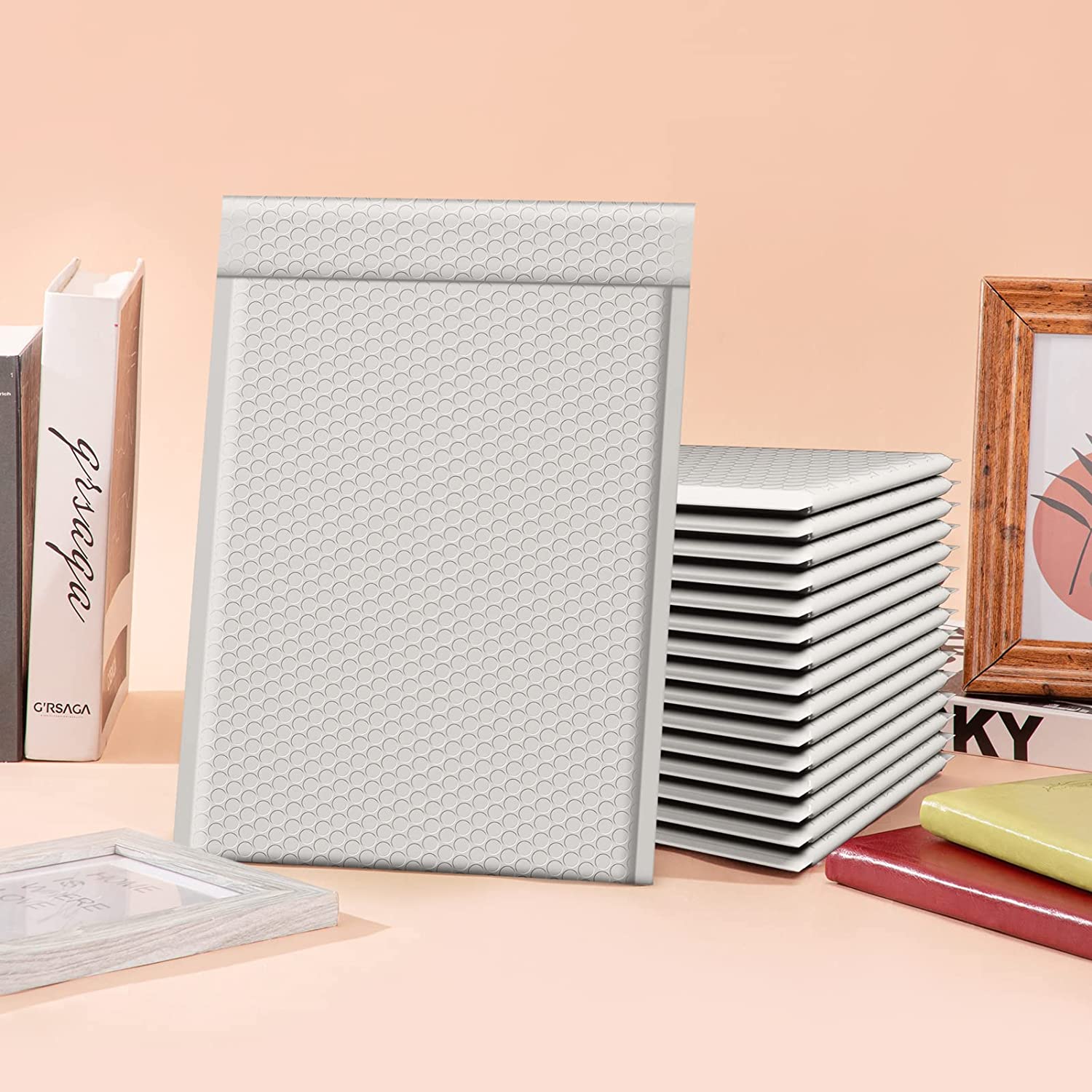 10.5x16 Inch White Bubble Mailer Padded Envelope - Waterproof Shipping Envelopes for Ecommerce, Small Packages, Jewelry & Documents - Perfect for eBay, Amazon & Etsy Sellers