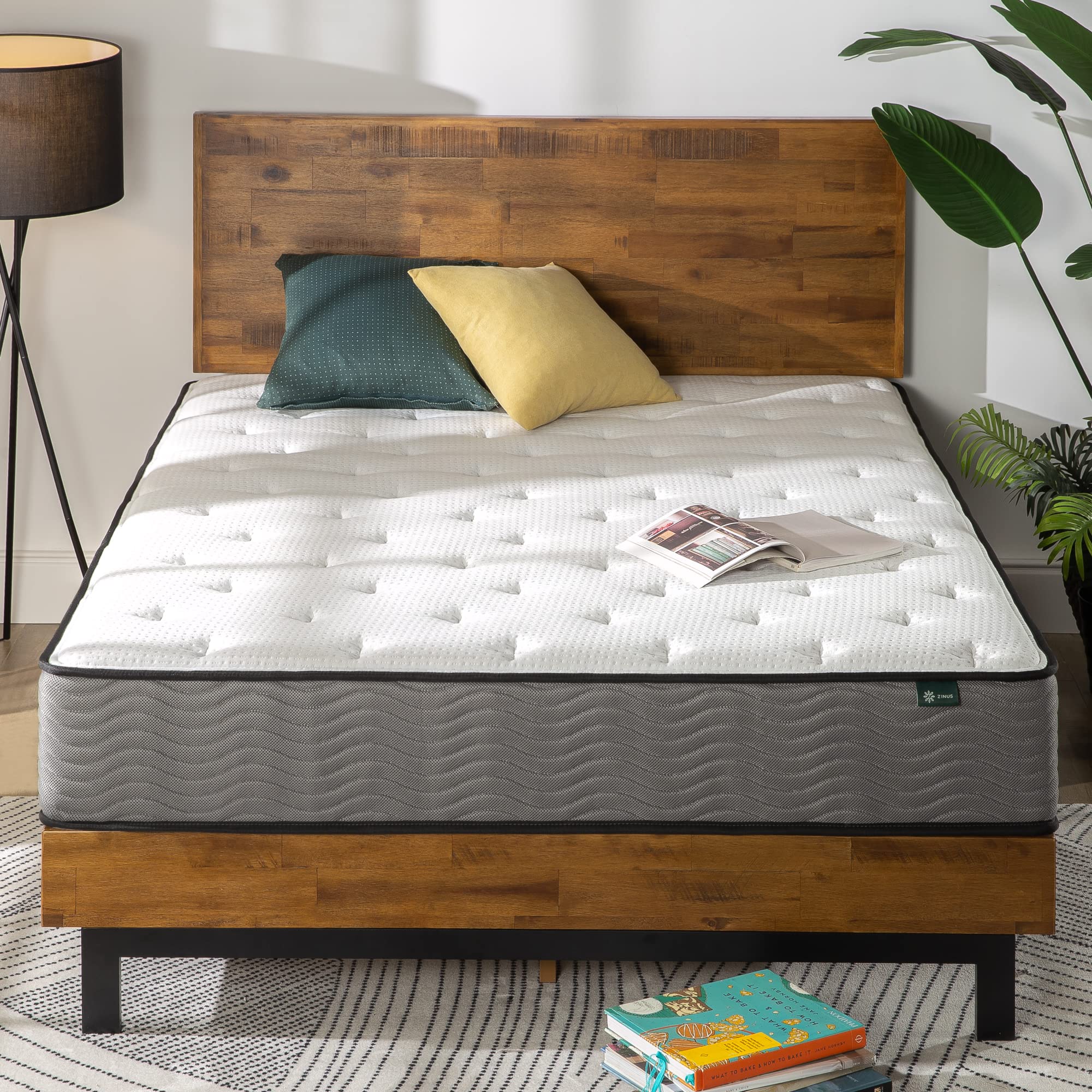 ZINUS 10 Inch Queen Size Hybrid Mattress - Support Plus Pocket Spring Technology for Durable Support & Motion Isolation - Mattress in a Box - Perfect for Bedrooms, Guest Rooms & Small Spaces