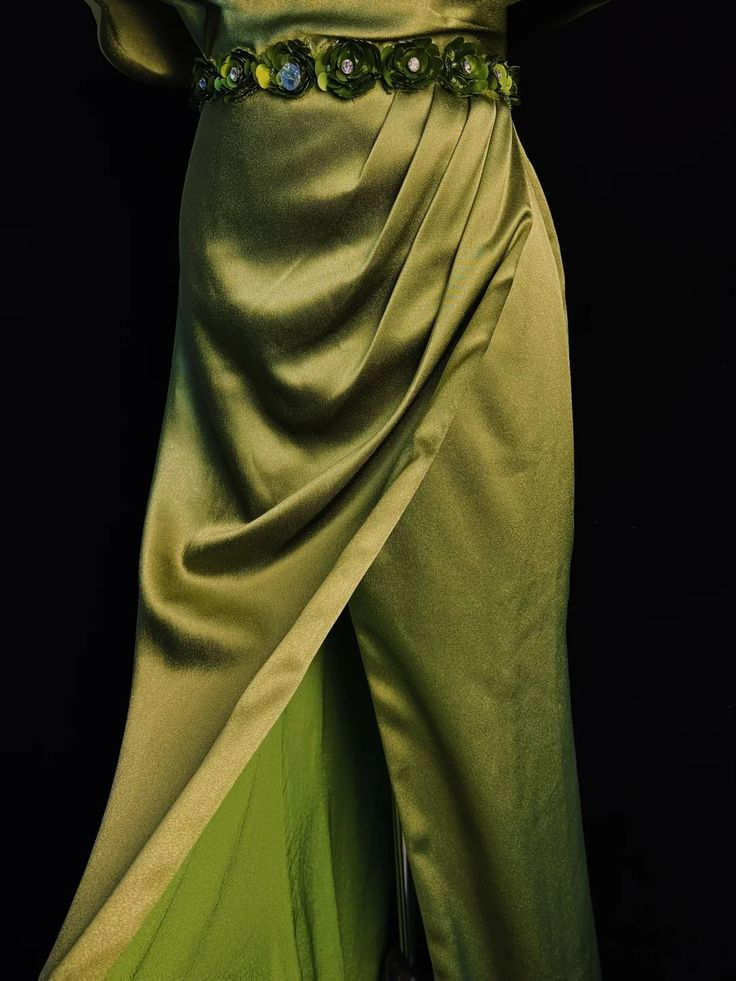 Elegant Green Satin Off-The-Shoulder Mermaid Prom Dress with Thigh High Slit - Formal Evening Gown J6725 for Homecoming, Wedding Guest & Special Occasions