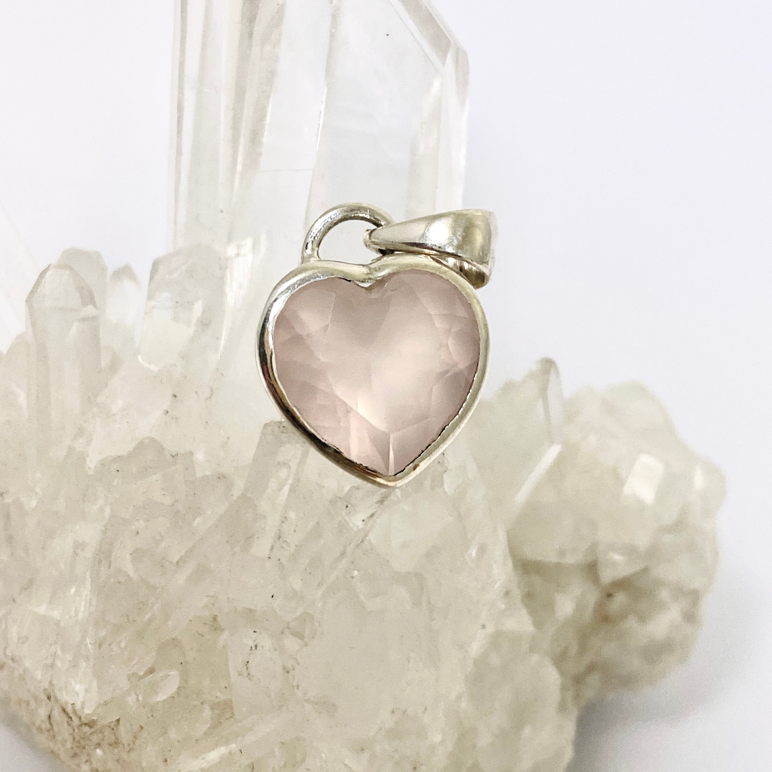 Rose Quartz Heart Faceted Pendant Necklace - Natural Gemstone Jewelry for Women - Perfect for Valentine's Day Gifts & Spiritual Healing