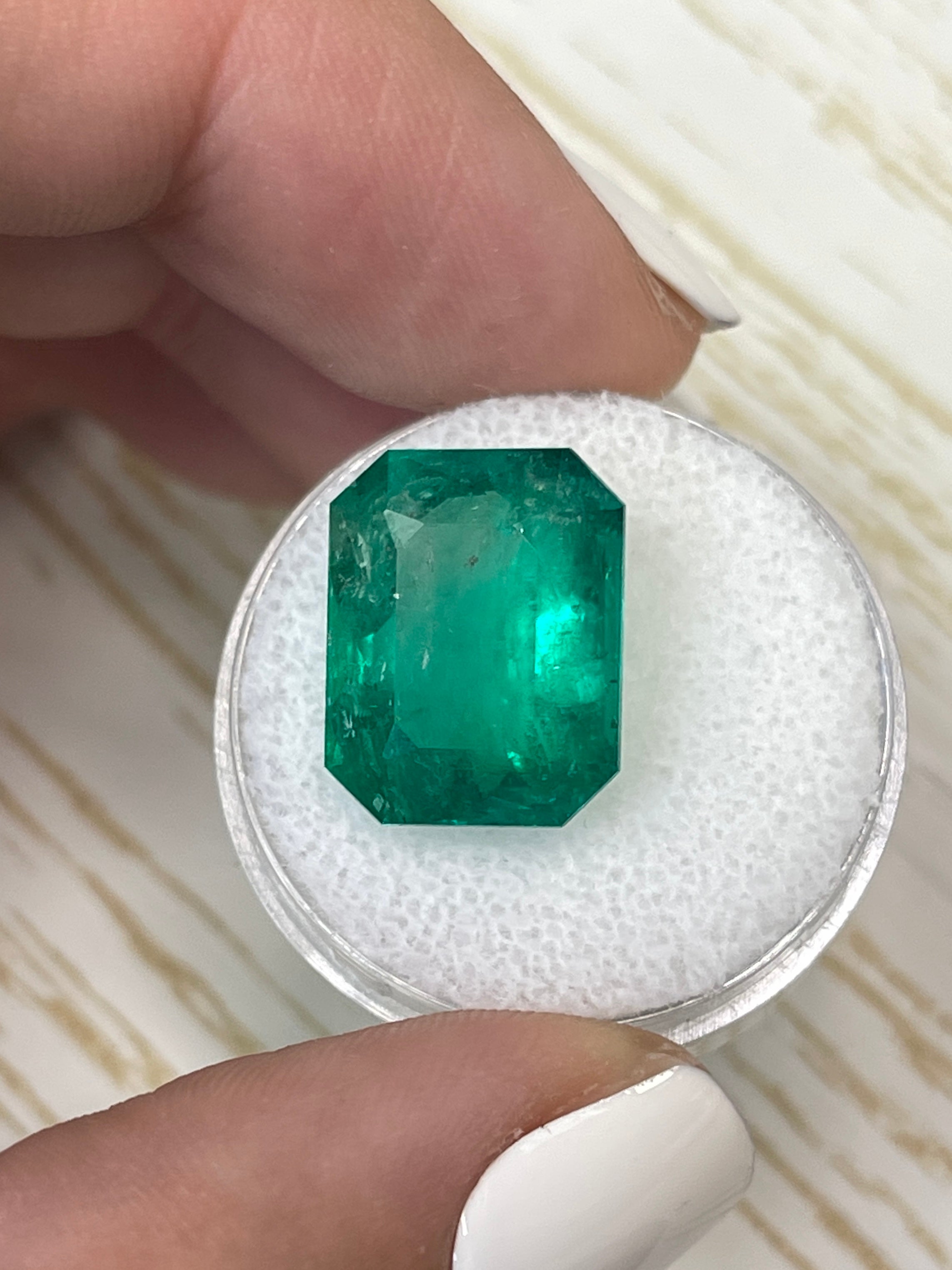 11.52 Carat GIA Certified Natural Colombian Emerald - 15.5x12mm Emerald Cut Loose Gemstone for Jewelry Making & Engagement Rings