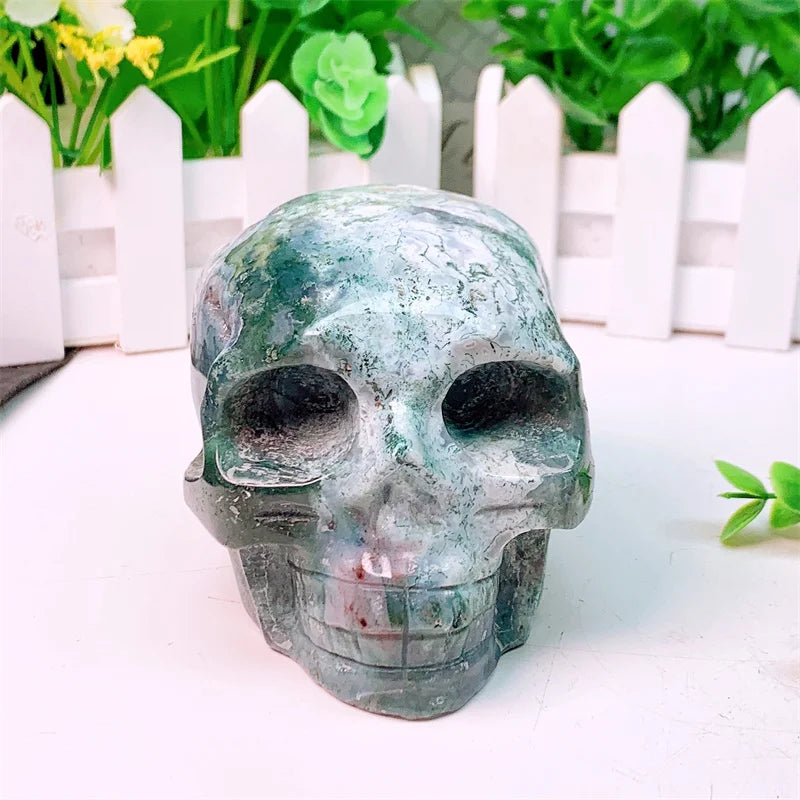Natural Moss Agate Skull Carving - Handmade Mini Crystal Statue Figurine for Home Decor, Witchcraft Altar, Halloween Decoration & Spiritual Gift (1 Piece, 826g) - Perfect for Meditation Spaces, Gothic Decor & Unique Gift Giving