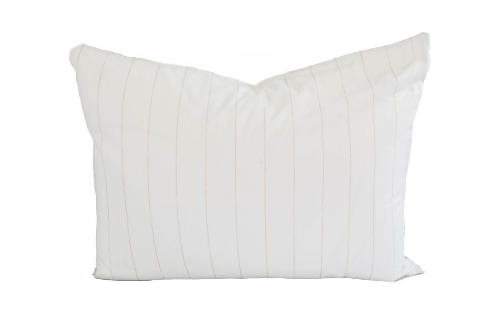 Halston Luxe Pillowcase - 100% Mulberry Silk Pillow Cover for Hair & Skin Care - Queen Size (20x30 Inches) - Perfect for Beauty Sleep & Anti-Aging Skincare Routine
