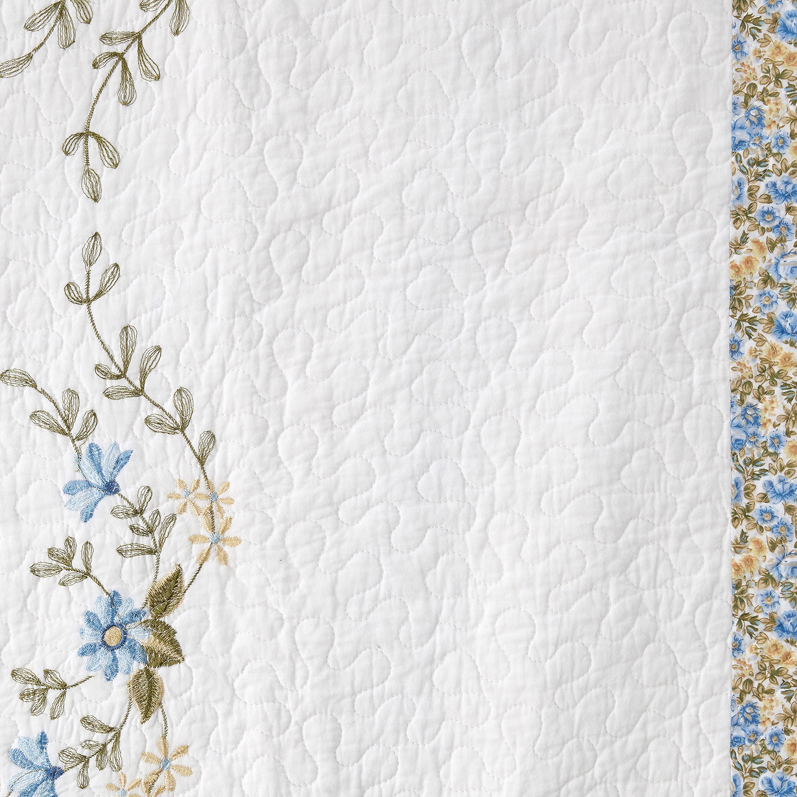 Lightweight Heather Embroidered Bedspread - Breathable All-Season Full Size Bedding in Blue/White, Perfect for Guest Rooms & Cozy Bedrooms