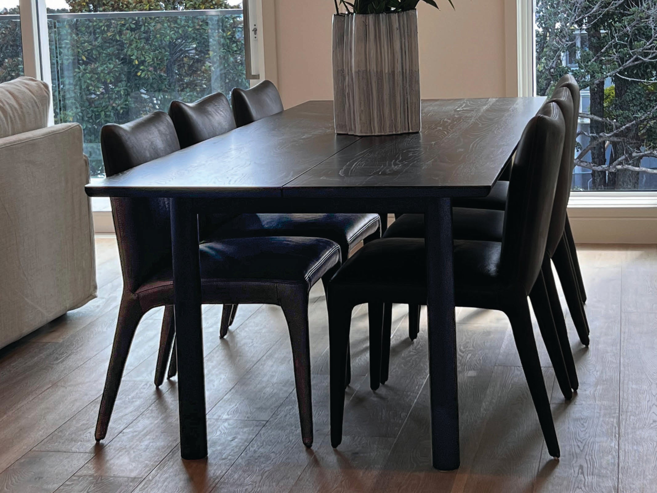 Itamae Modern Dining Table Set - 6 Seater Wooden Kitchen Table with Bench & Chairs - Perfect for Family Meals, Dinner Parties & Small Spaces