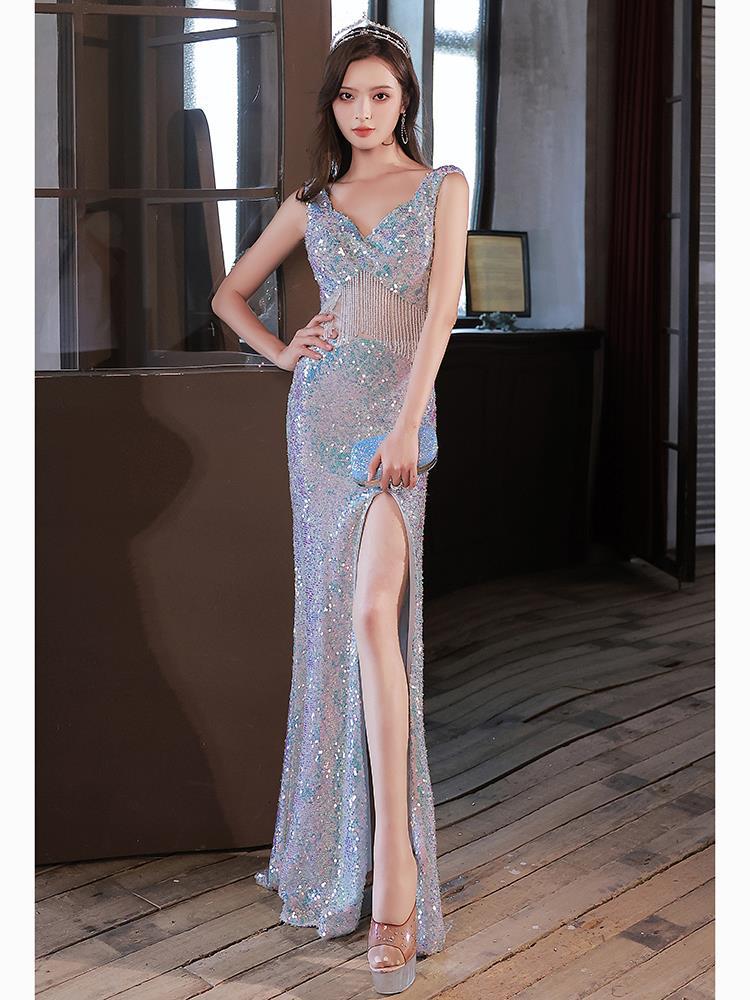 Elegant Mermaid Sequins Long Prom Dress with High Slit & V-Neck | Sparkly Evening Gown for Homecoming, Pageant, Red Carpet Events | Size 195