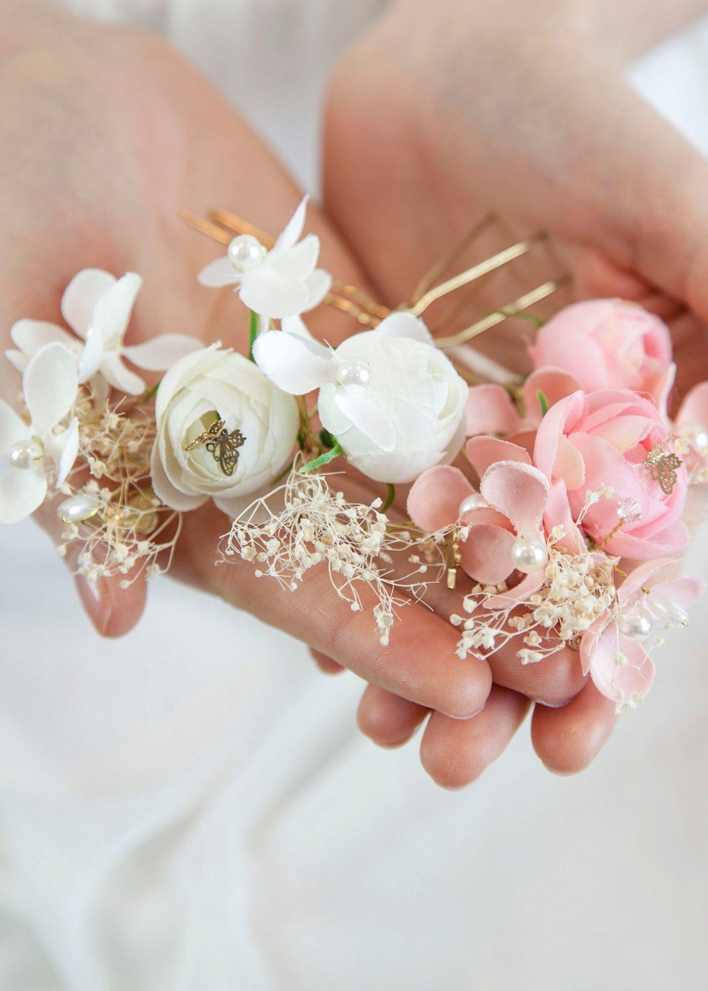 Elegant Bridal Flower Hair Pins (Pair) - Perfect for Weddings, Prom, and Special Occasions