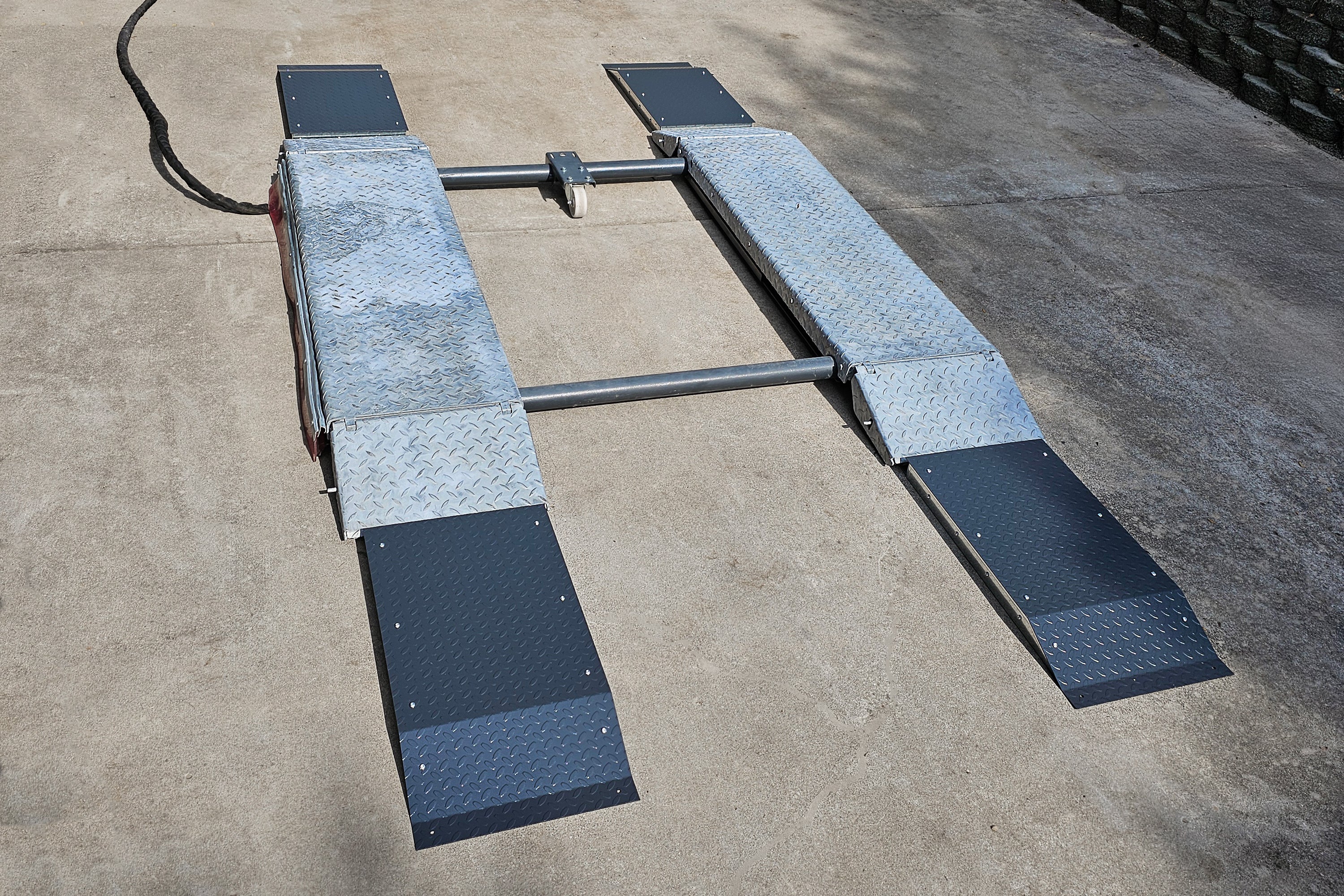 Nussbaum Approach Ramps - Heavy Duty Loading Ramps for Trucks, Trailers & Warehouses - Perfect for Motorcycles, ATVs & Equipment Loading