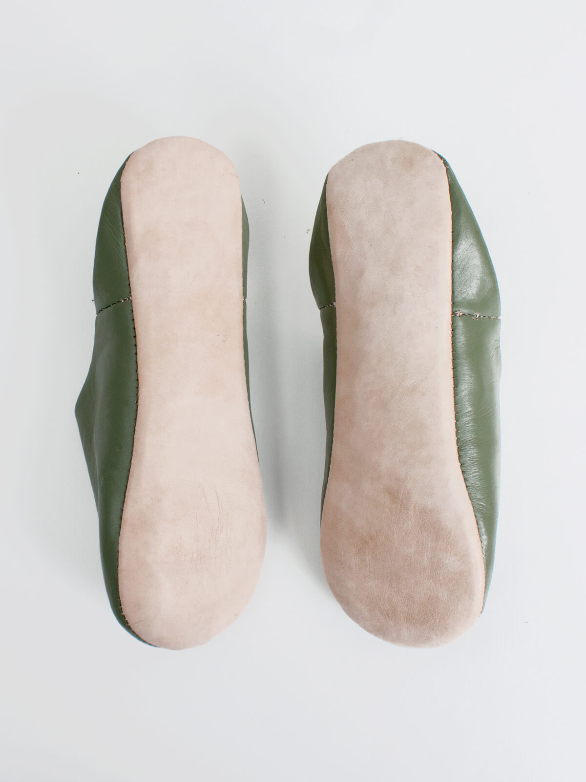 Authentic Moroccan Babouche Slippers - Soft Leather Olive Green House Shoes | Comfortable & Breathable for Home, Lounge & Indoor Use