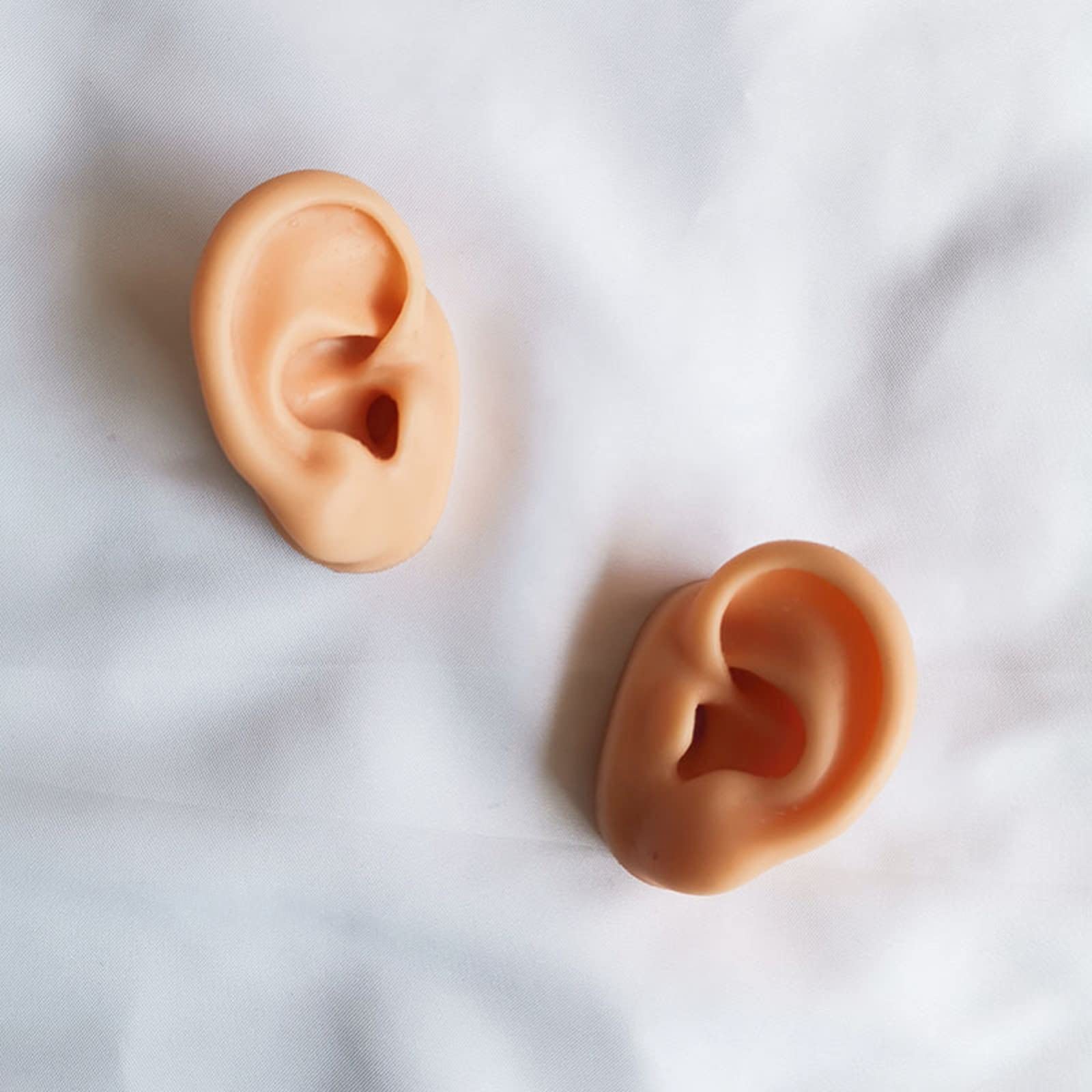 Realistic Human Ear Model - 1 Pair of Highly Detailed Silicone Ear Models for Acupuncture Training, Earring Display, Headset Fitting & Medical Education - Perfect for Acupuncturists, Jewelry Stores & Audiologists