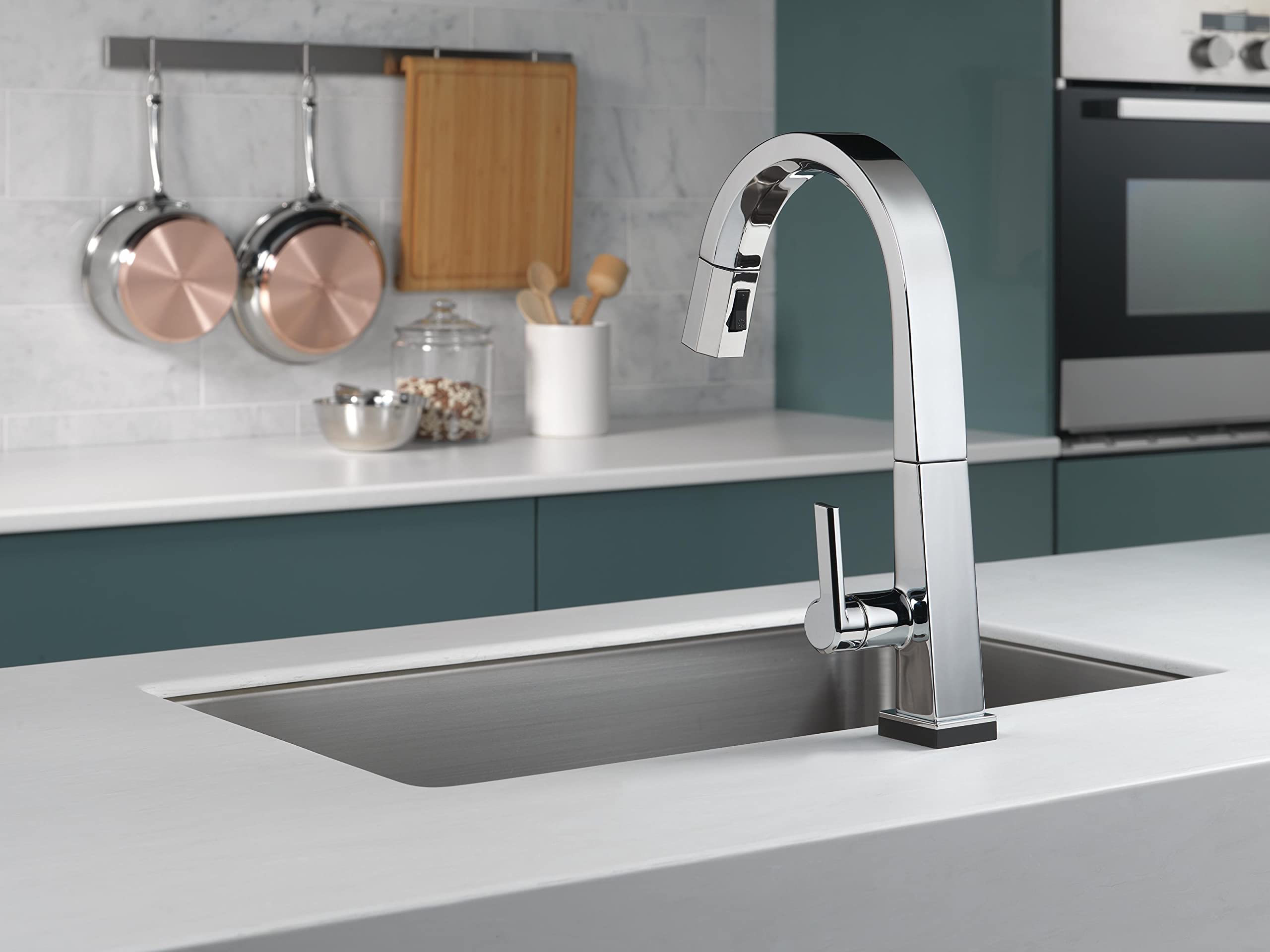 Delta 9193T-DST Chrome Pivotal Touch Kitchen Faucet with Pull Down Sprayer & Touch2O Technology - Modern Hands-Free Sink Faucet for Easy Cooking & Cleaning