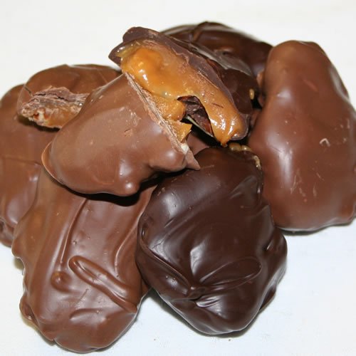 Premium Pecan Caramel Clusters - Gourmet Dark & Milk Chocolate Mix (4lb) | No-Melt Guarantee | Perfect for Holiday Gifts, Party Snacks & Dessert Platters