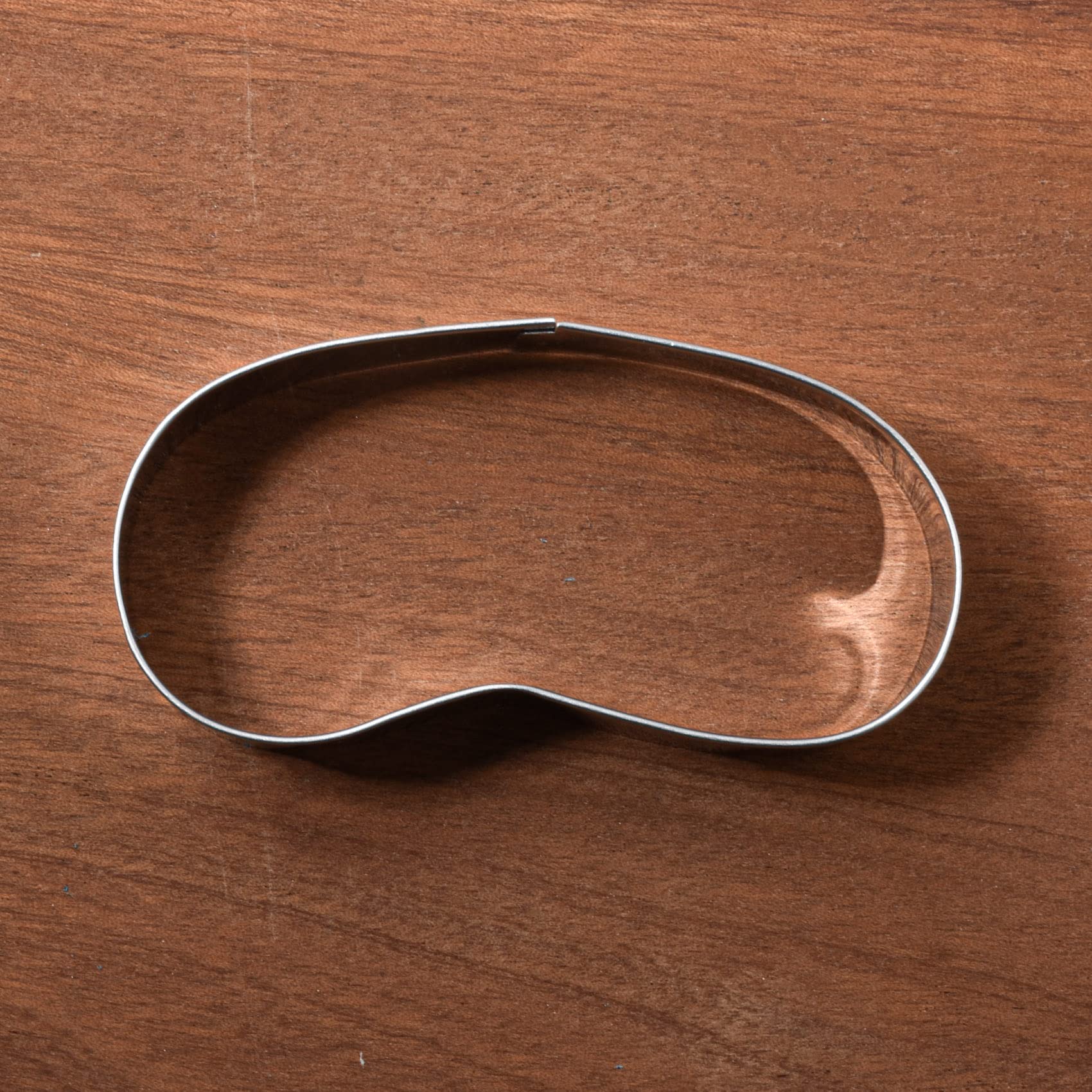 LILIAO Party Mask Cookie Cutter Set - 3.7 x 1.8 Inch Stainless Steel Biscuit & Fondant Mold - Perfect for Birthday Cakes, Sandwich Bread, and DIY Baking Decorations