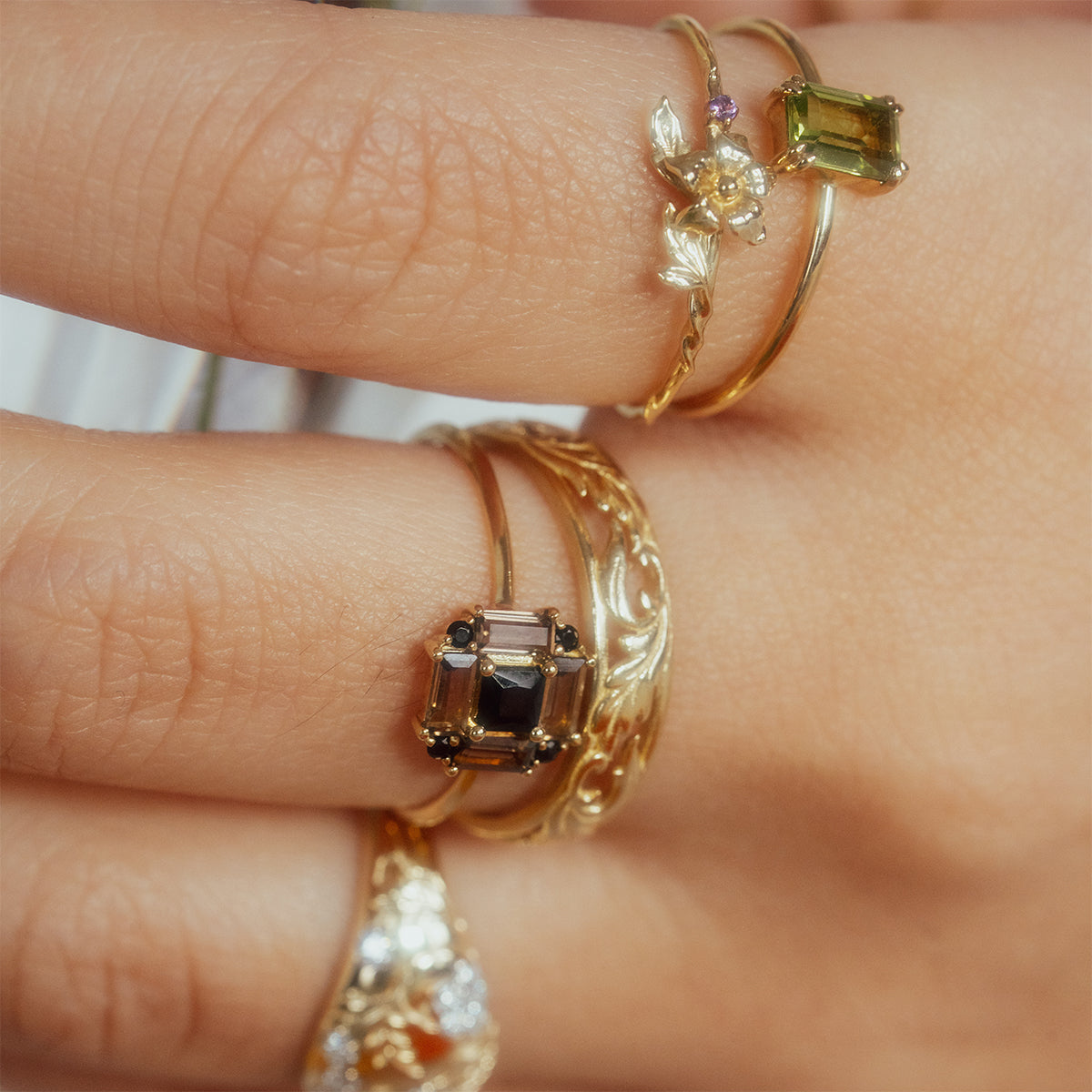Solid Gold Birth Flower Ring - Personalized Zodiac Jewelry for Women - Perfect Gift for Birthday, Anniversary & Special Occasions
