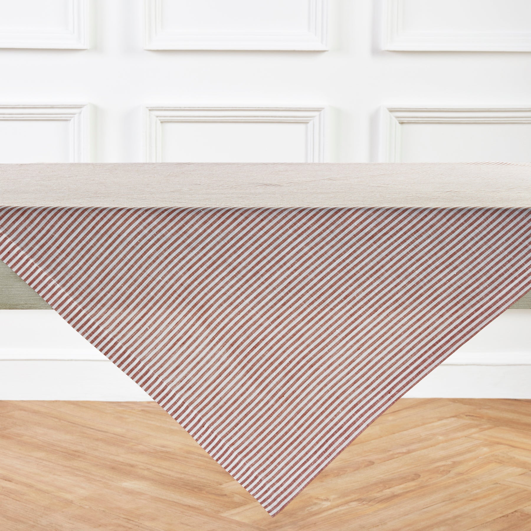 Stylish Narrow Stripe Table Throw - Elegant Dining & Living Room Decor - Perfect for Parties, Holidays & Everyday Use