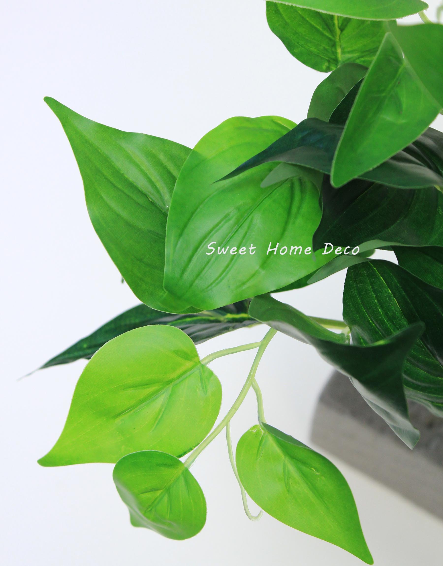 Water-Resistant Faux Philodendron Leaf Bush - Set of 3 Small Artificial Greenery Plants for DIY Home Decor, Wedding Centerpieces, Office Desk Decorations