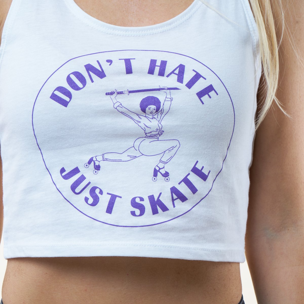 Paradise by Marawa 'Don't Hate Just Skate' White Crop Top - Perfect for Skateboarding, Streetwear Fashion & Casual Outfits