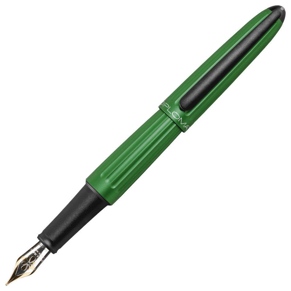 Diplomat Aero Fountain Pen - Premium Green with 14kt Gold Nib | Luxury Writing Instrument for Professionals & Gift Giving | Perfect for Business Signatures, Journaling & Calligraphy