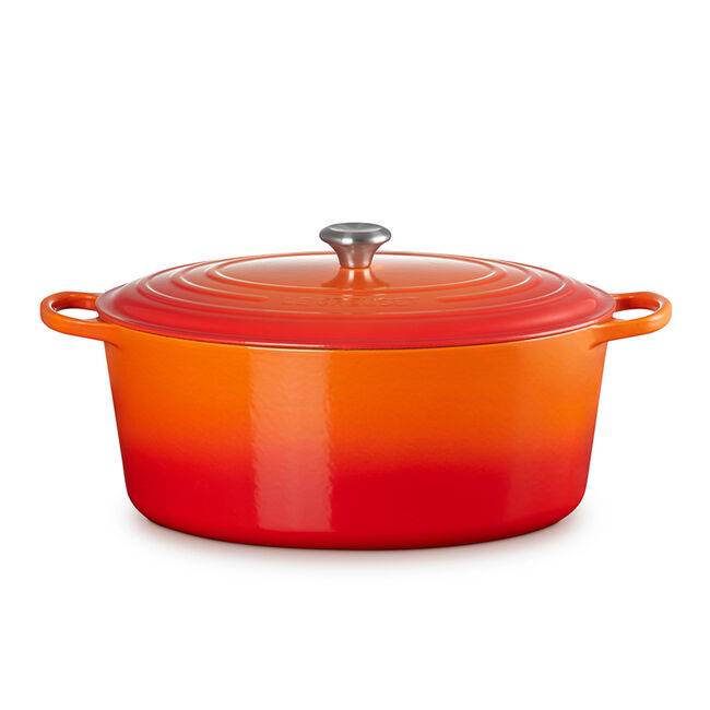 Le Creuset 13.9 Quart Enameled Cast Iron Dutch Oven - Cherry Red | Perfect for Braising, Stewing & Slow Cooking Soups, Stews & Casseroles