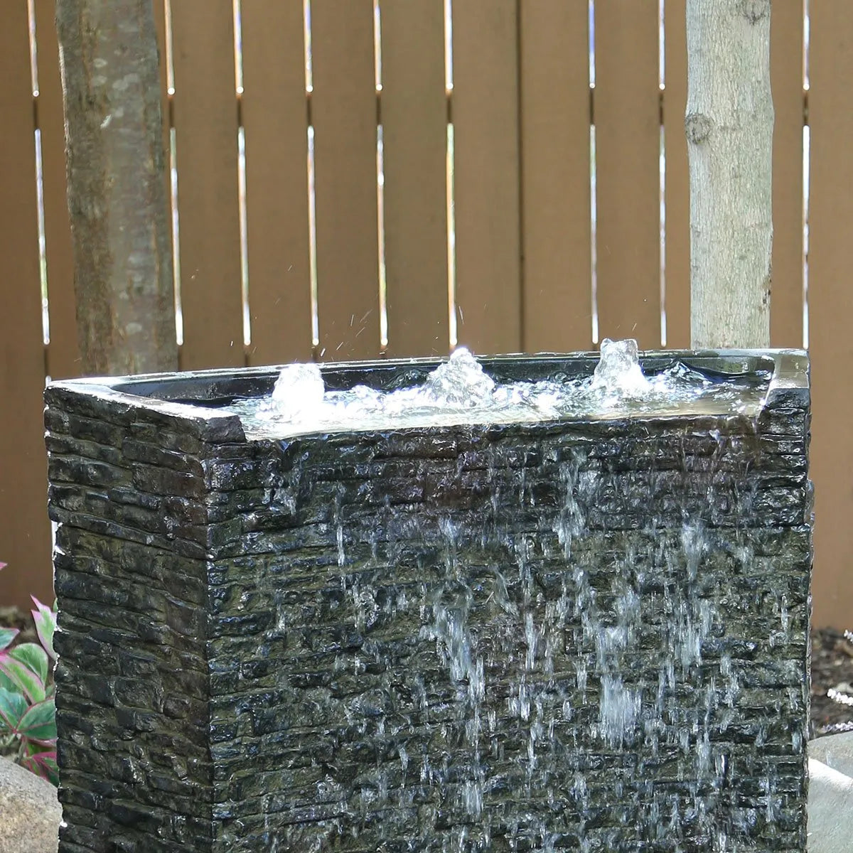 Front Spill Curved Stacked Slate Wall Topper - Natural Stone Decorative Fence Cap for Outdoor Garden & Patio Landscaping