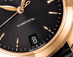 Glashutte Original Serenade Lady's Watch 18K Rose Gold - Luxury Women's Timepiece for Elegant Occasions & Formal Events