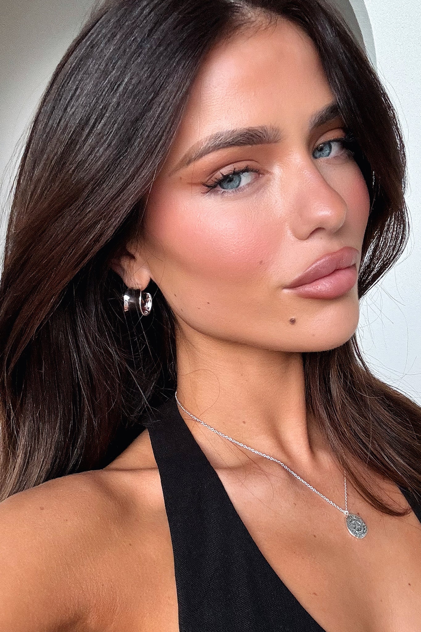 Ilaria Silver Hoop Earrings for Women - Elegant & Hypoallergenic Jewelry for Everyday Wear & Special Occasions